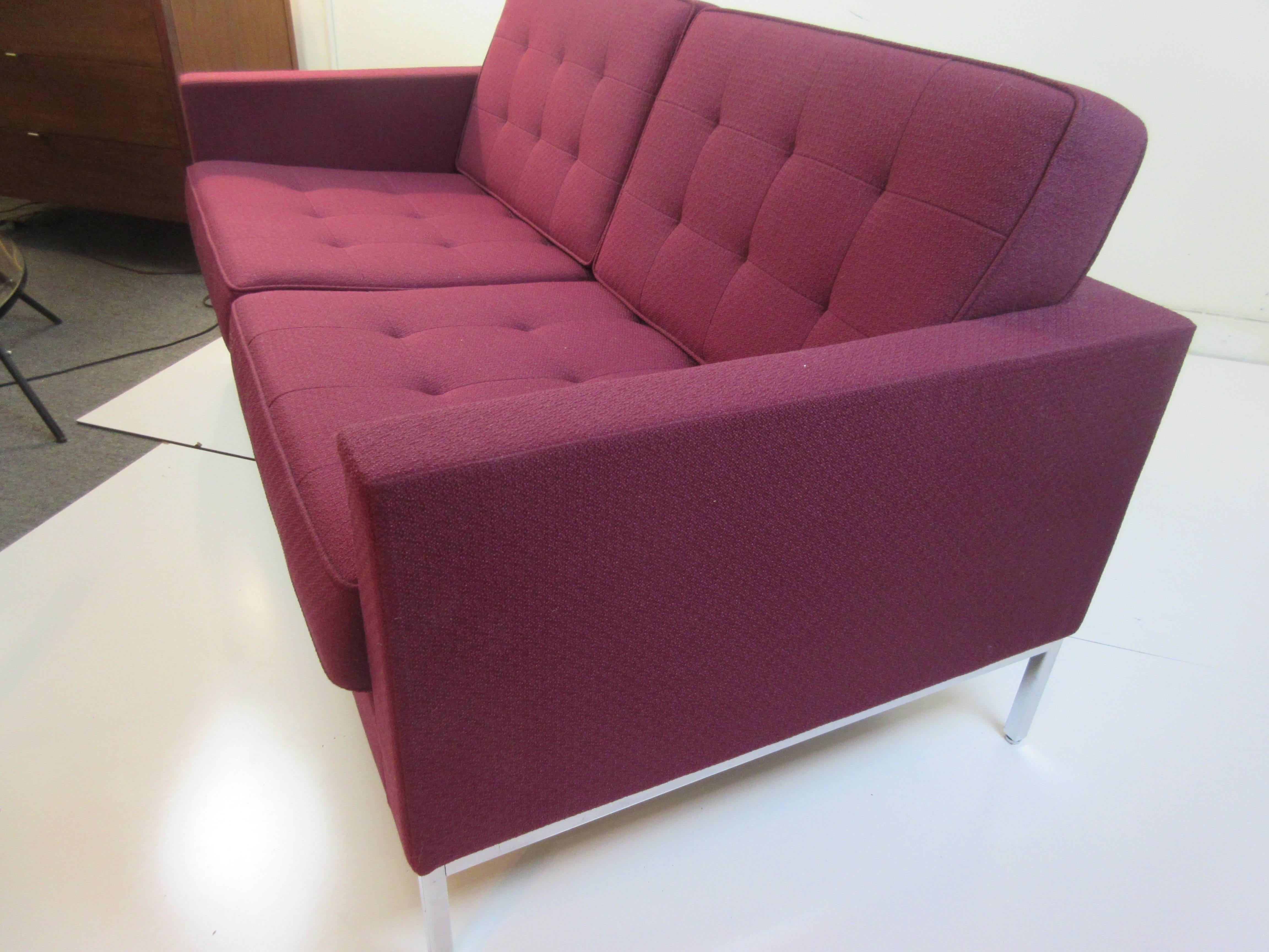 Mid-20th Century Florence Knoll for Knoll Settee