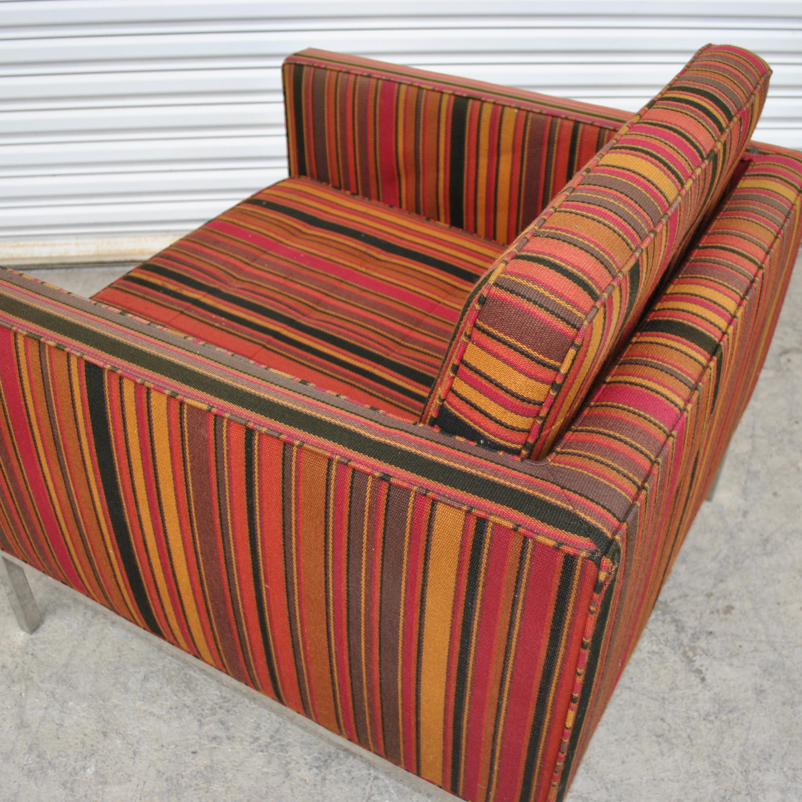 Fabric Florence Knoll Style Lounge Chair For Sale