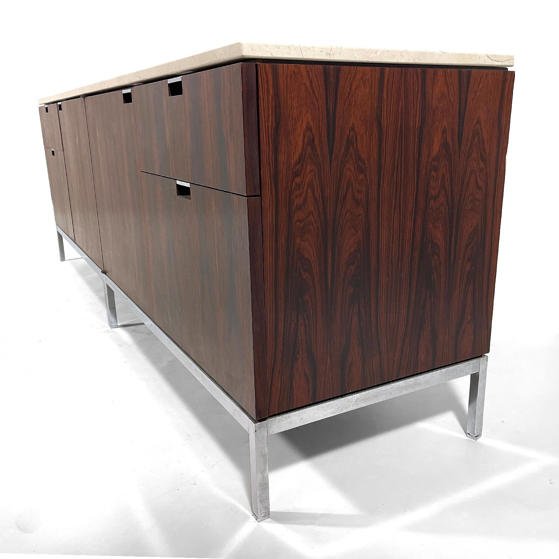 Florence Knoll Four Position Rosewood Credenza In Good Condition For Sale In Highland, IN