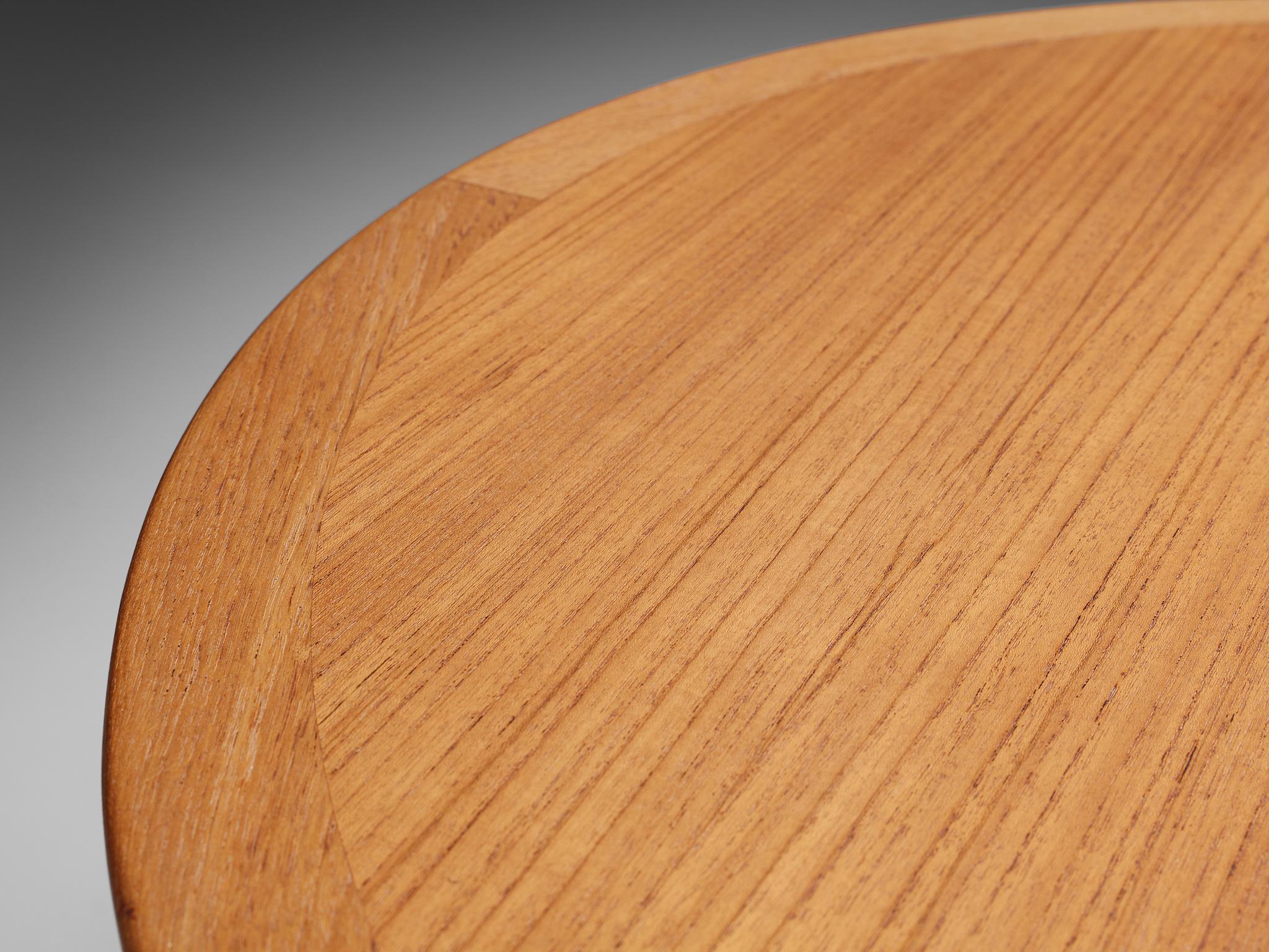 Mid-Century Modern Florence Knoll for Knoll International Oval Dining Table in Teak and Metal