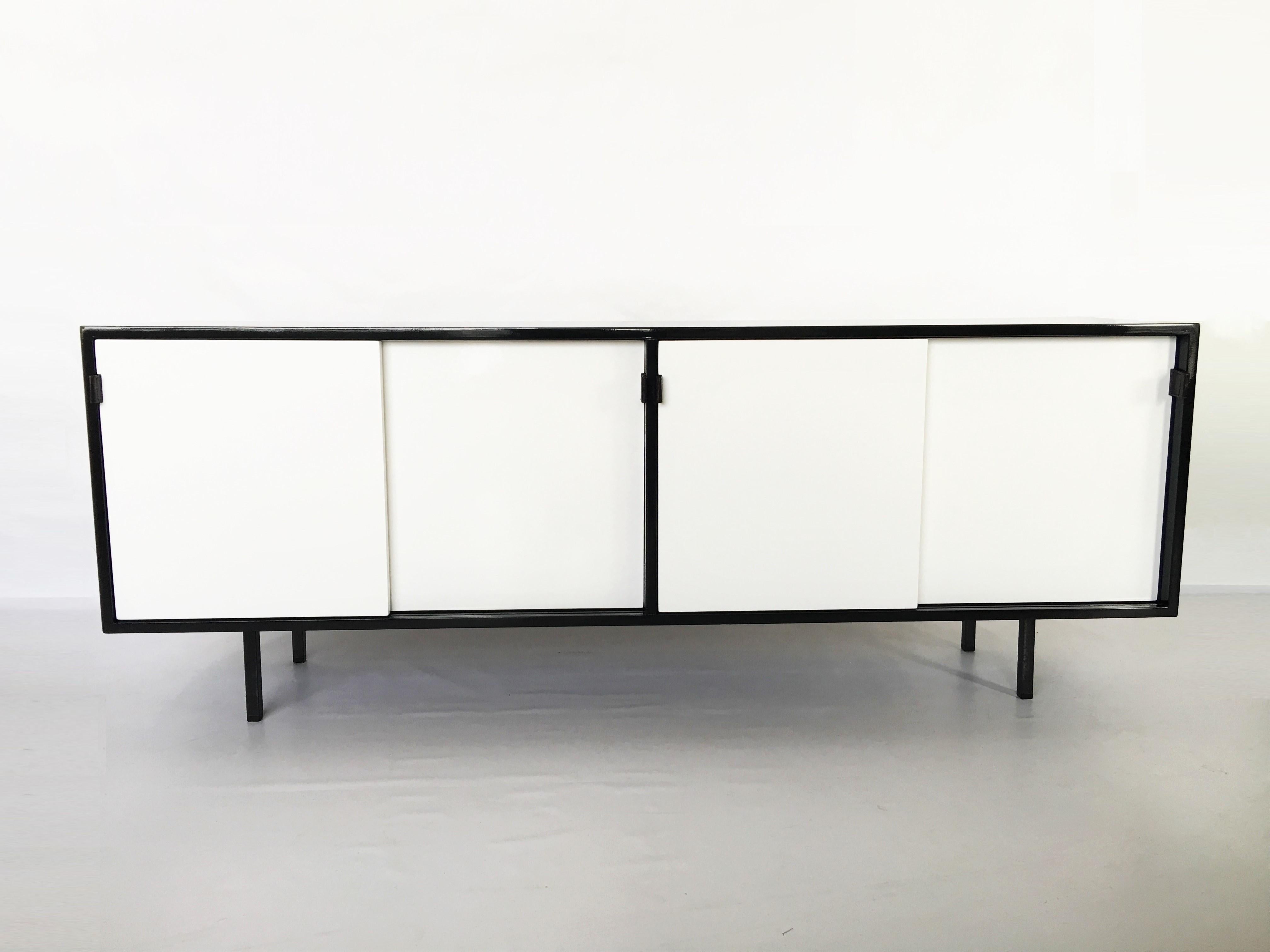 American Florence Knoll Large Black and White Lacquered Credenza For Sale