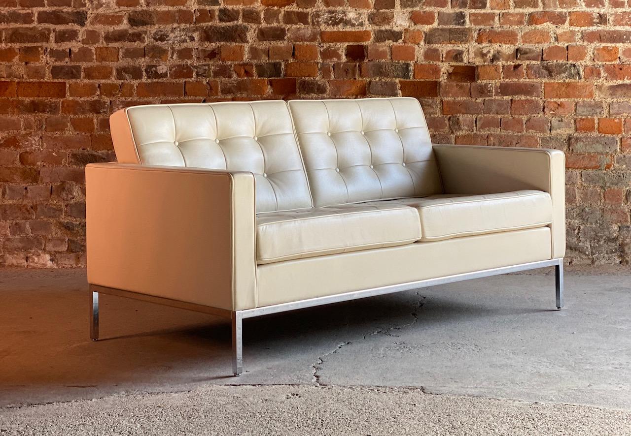 Florence Knoll Leather Sofa by Knoll Studio 3