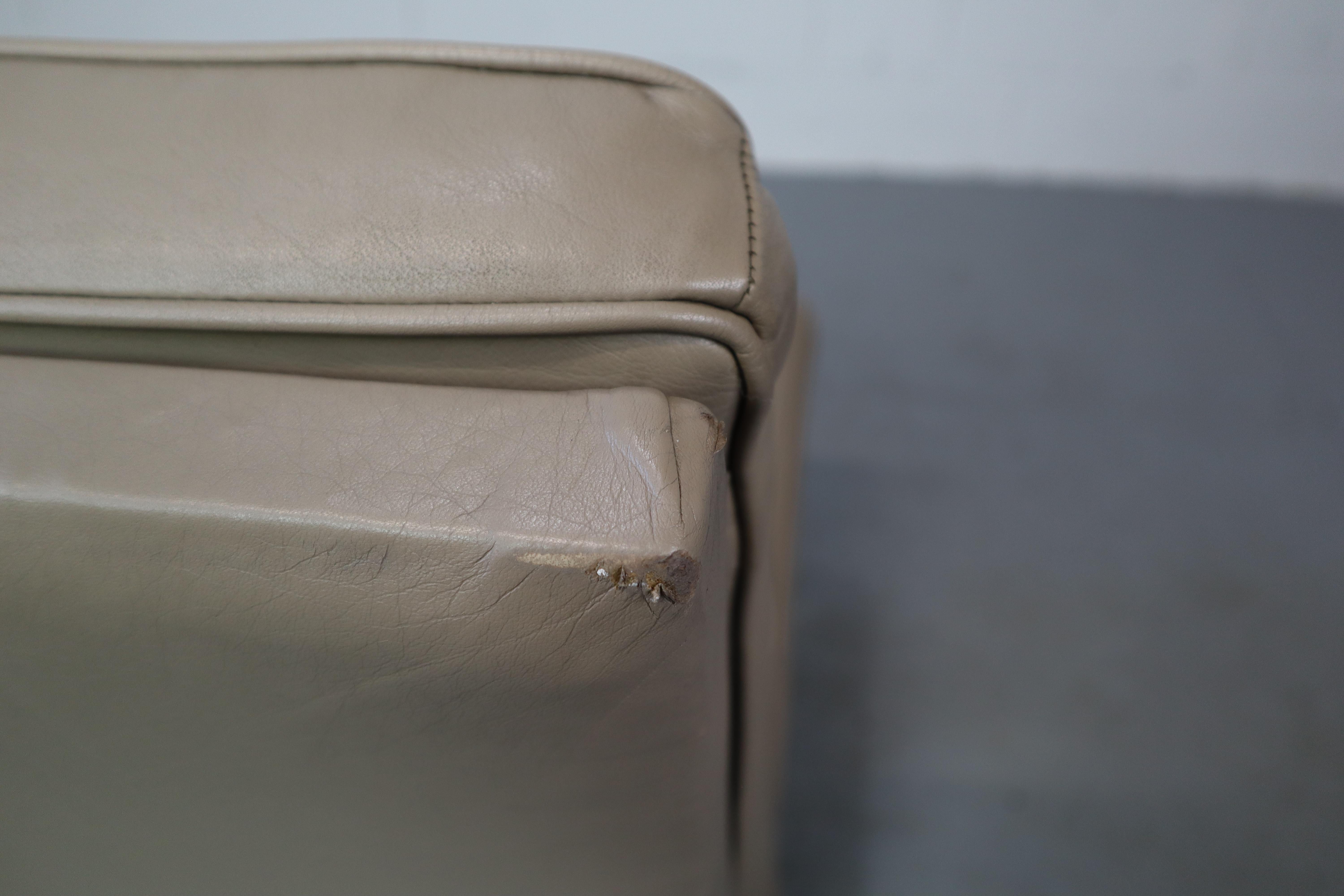 Siège deux places en cuir Florence Knoll mod. 65 pour Knoll International en vente 4