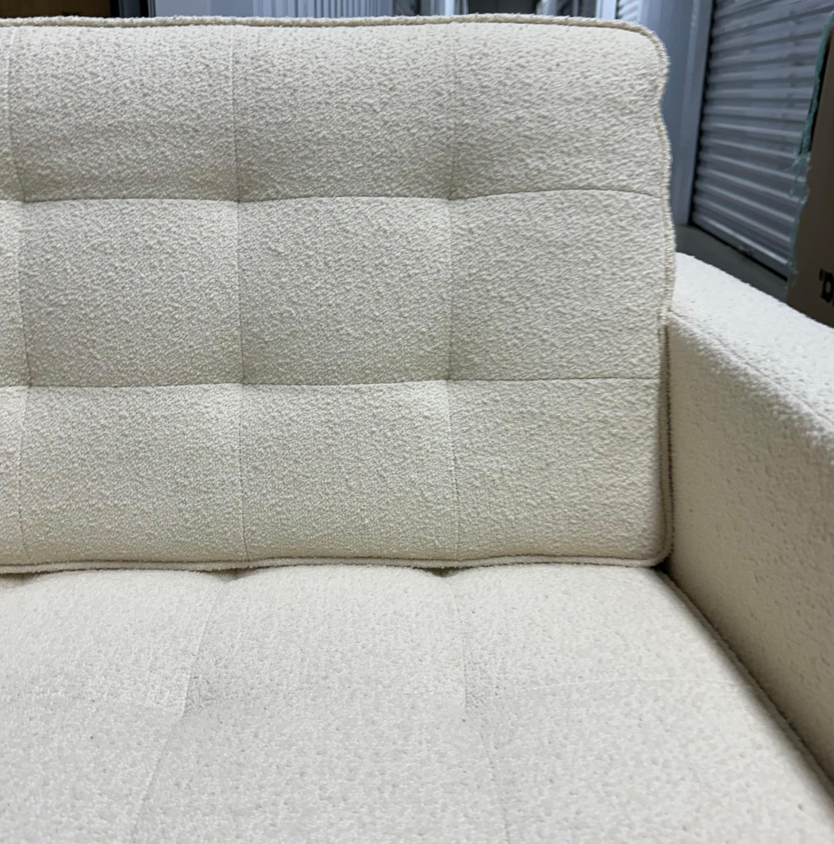 Florence Knoll Lounge Chair, Knoll International, Cream Wool Bouclé, USA. 3