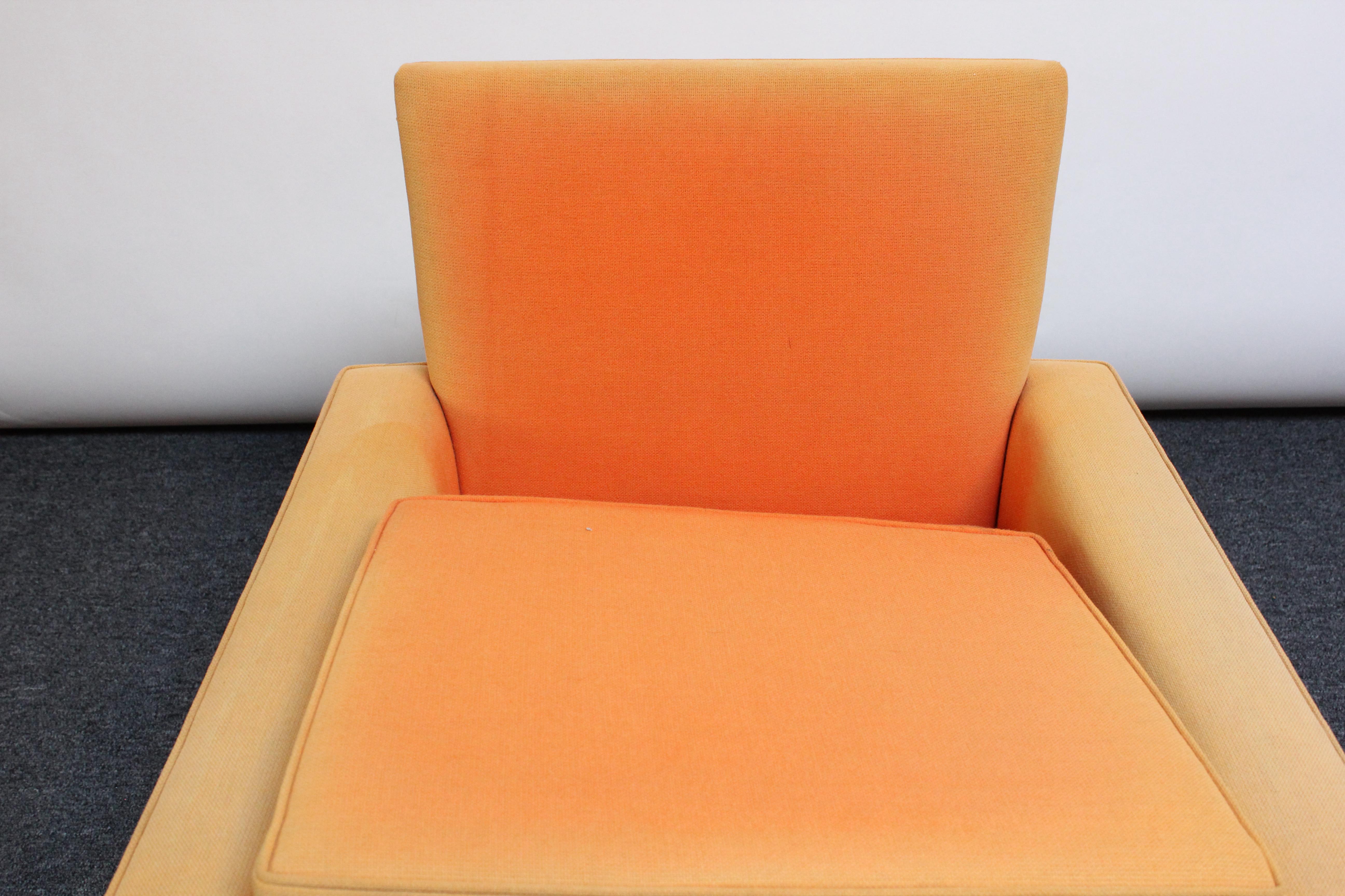 Florence Knoll Lounge Chair with Original Wool Upholstery For Sale 6
