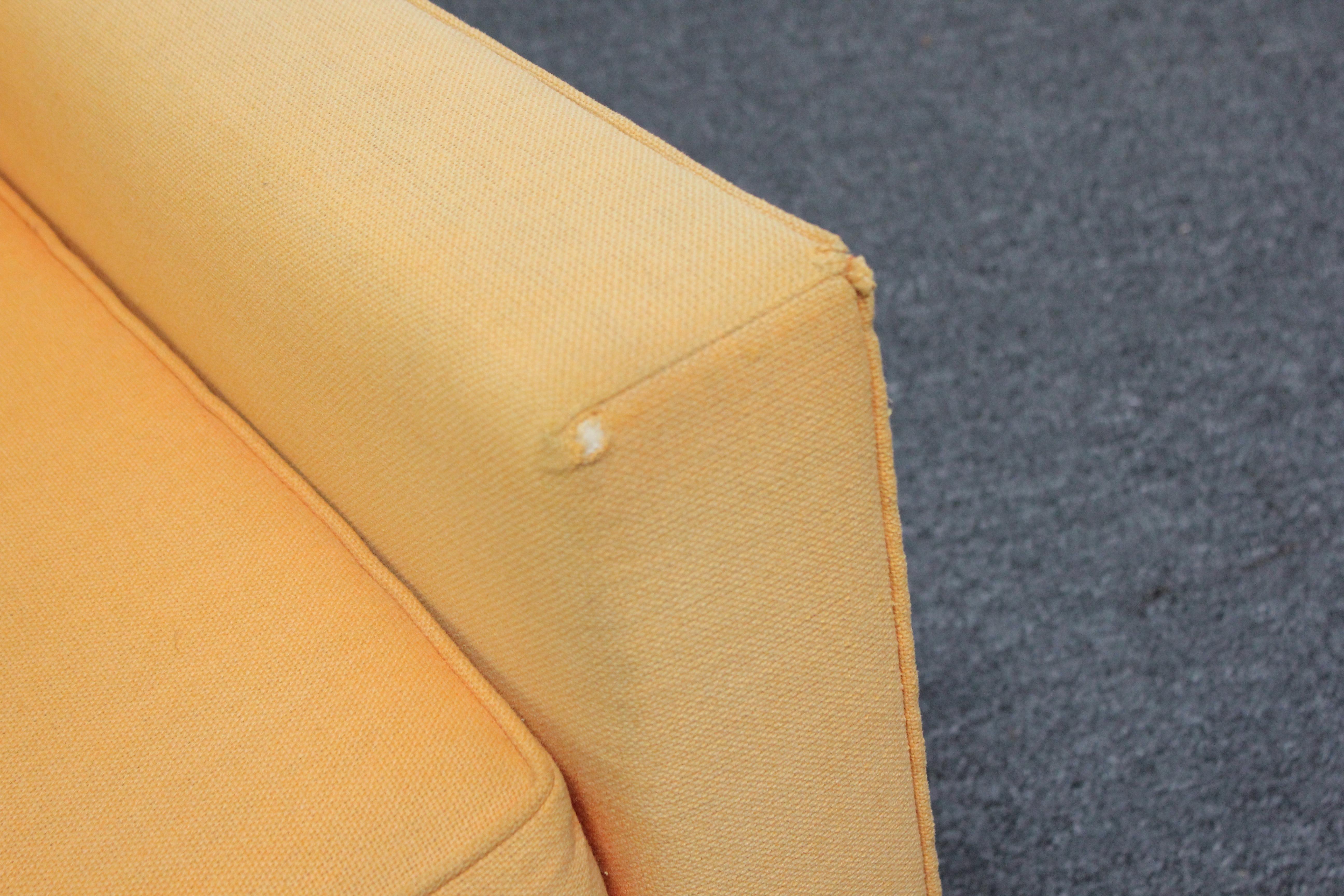 Florence Knoll Lounge Chair with Original Wool Upholstery 13