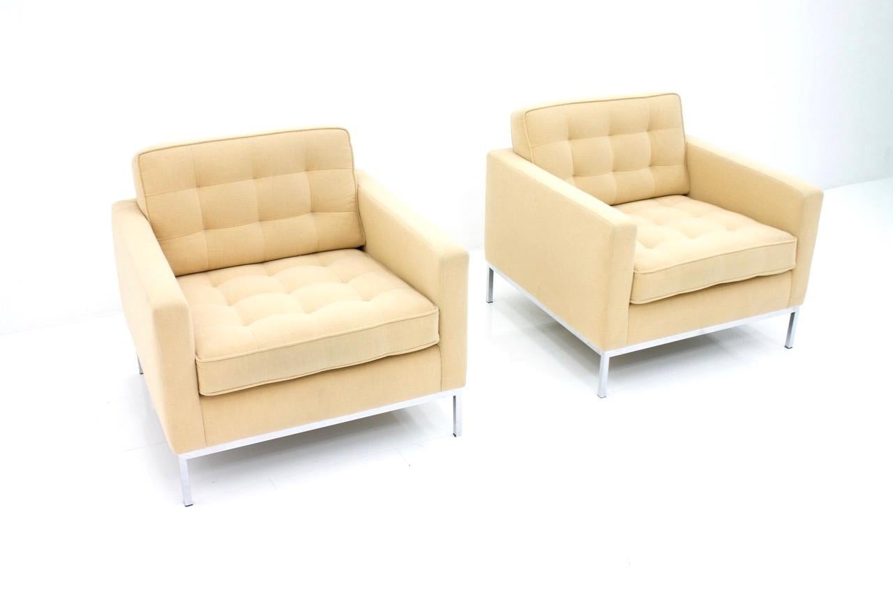 Mid-Century Modern Florence Knoll Lounge Chairs for Knoll International For Sale