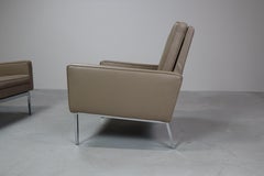 Florence Knoll lounge chairs model 65a for Knoll International