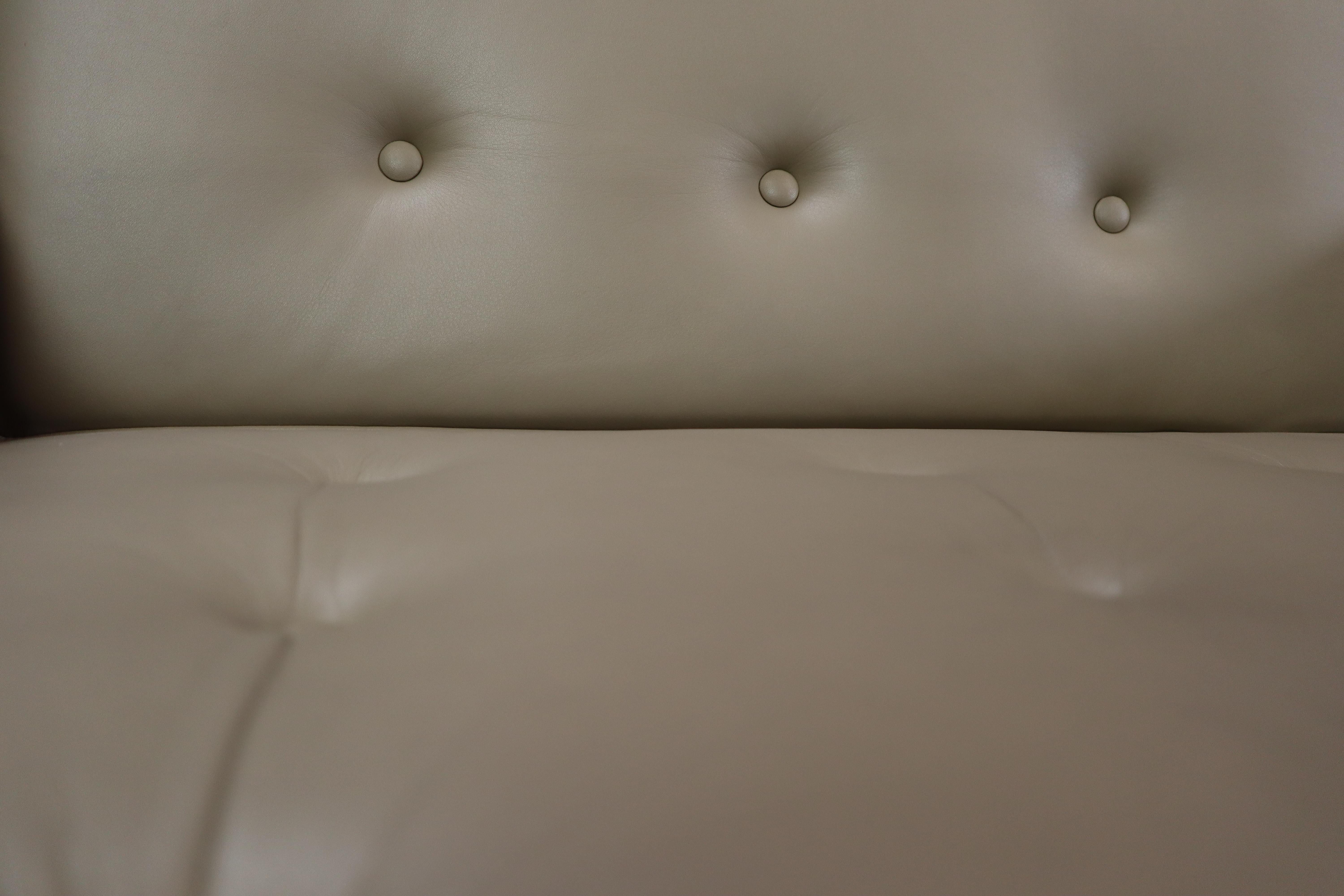 20ième siècle Fauteuils de salon Florence Knoll modèle 65a pour Knoll International en vente