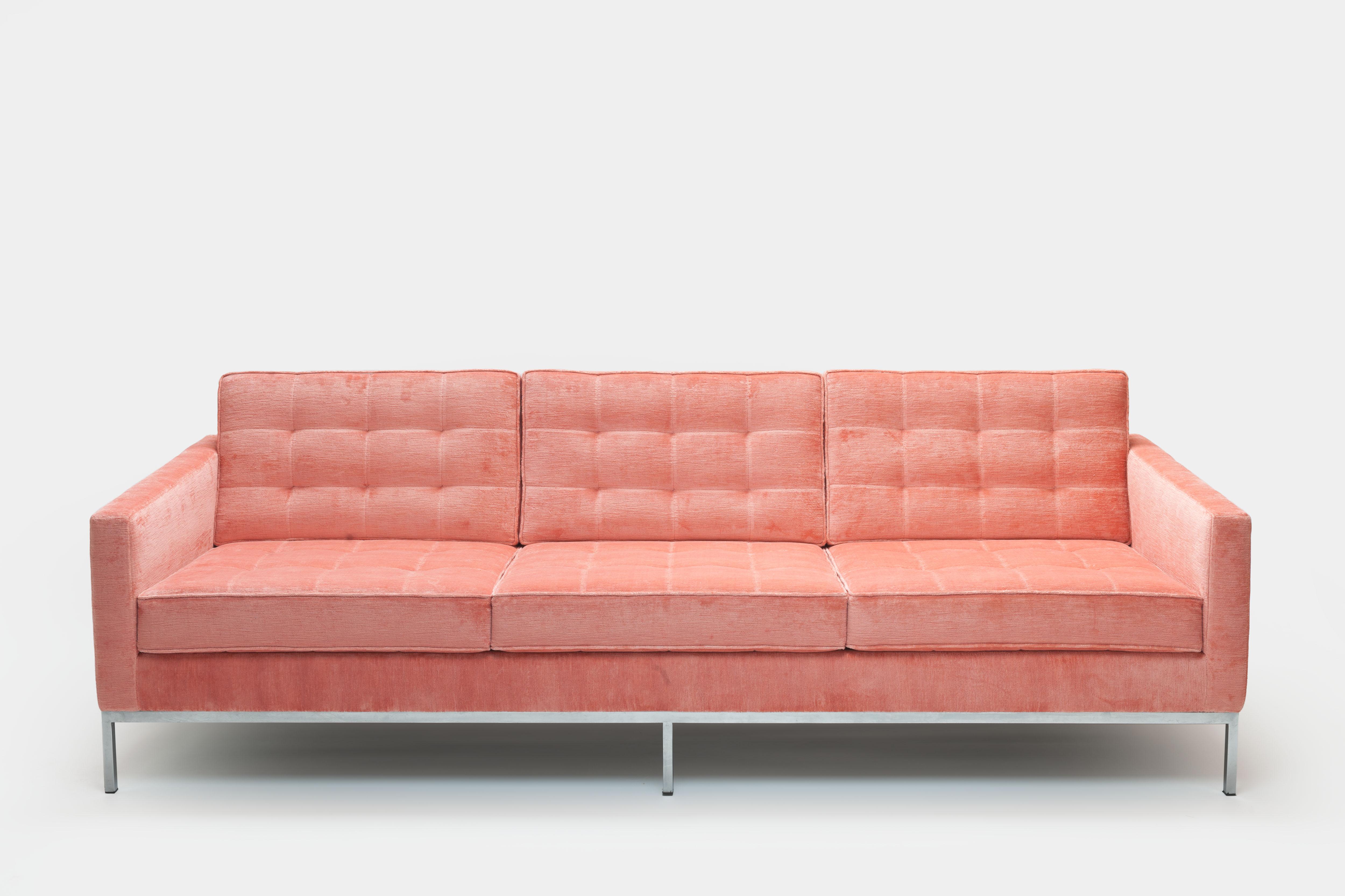 Beautiful vintage Florence Knoll 3-seat 'Lounge Series' sofa in unique color pink velvet fabric of exclusive French manufacture, completely restored with all new interiors. This model was designed by American designer Florence Knoll in 1954 and has