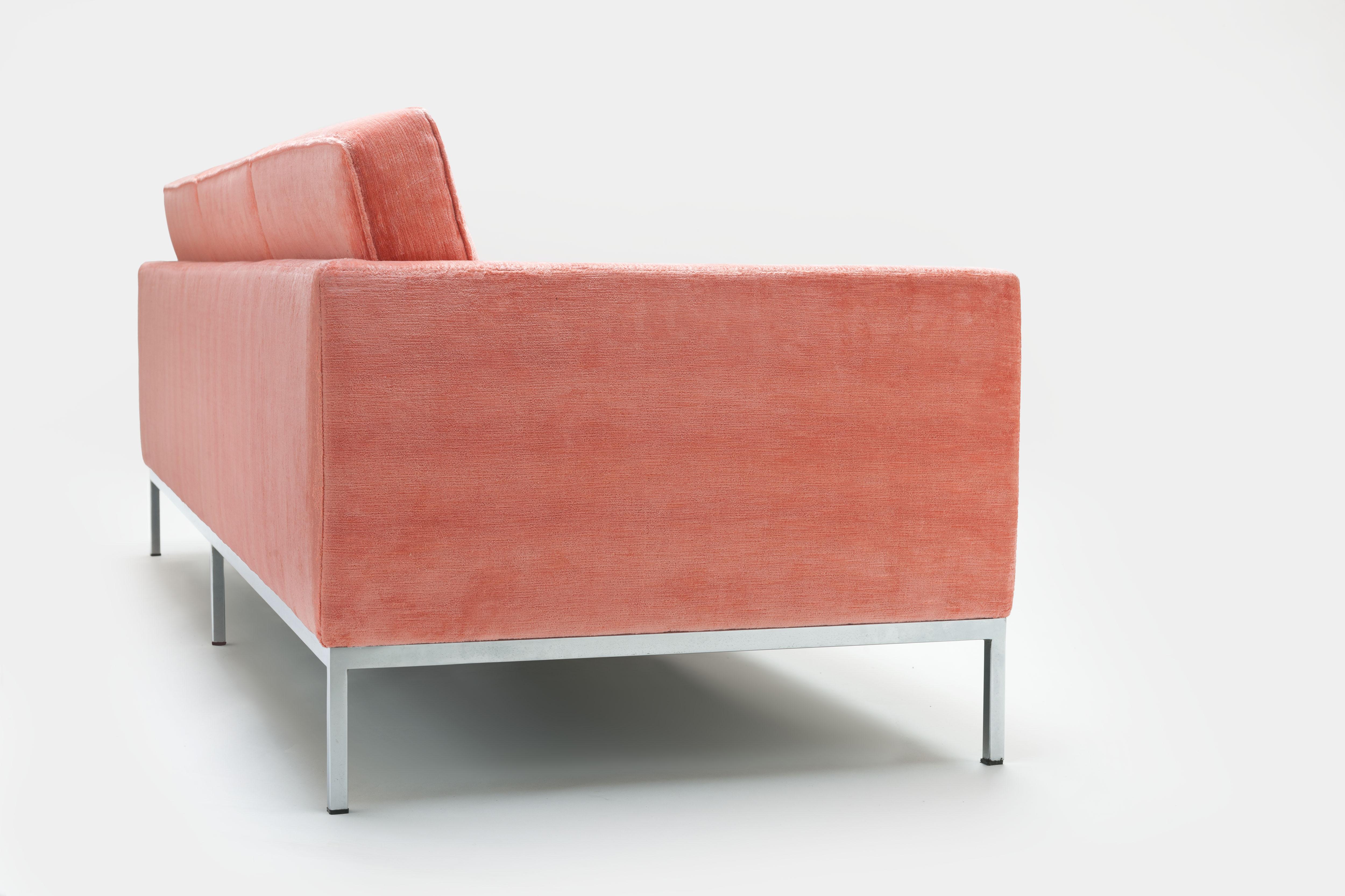 Mid-Century Modern Florence Knoll Lounge Series Sofa