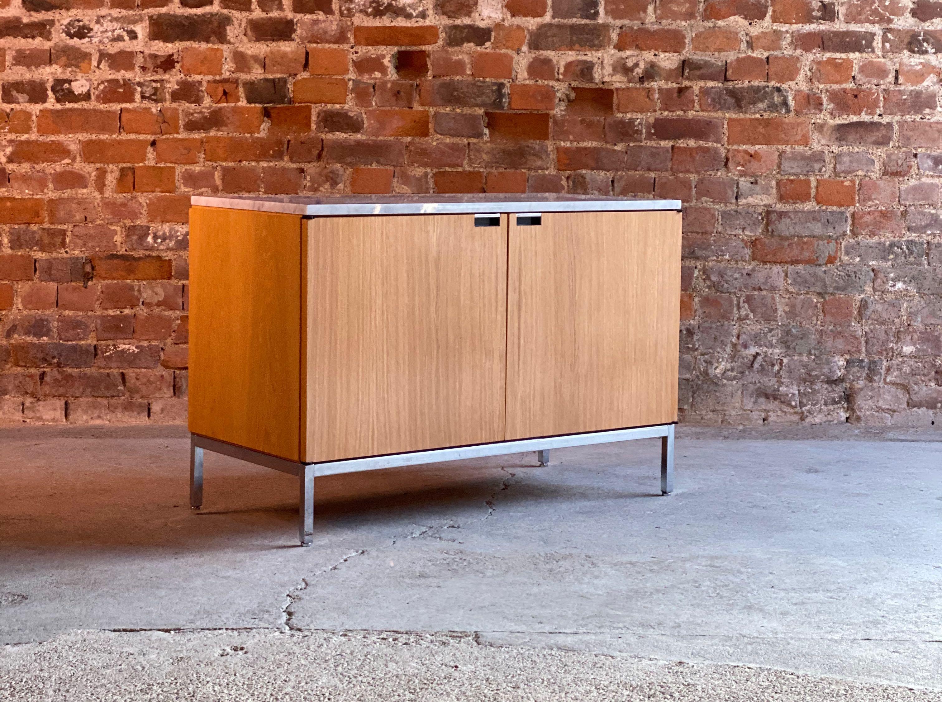 Florence Knoll Marble Credenza by Knoll Oak Two-Door, USA, circa 1970 4