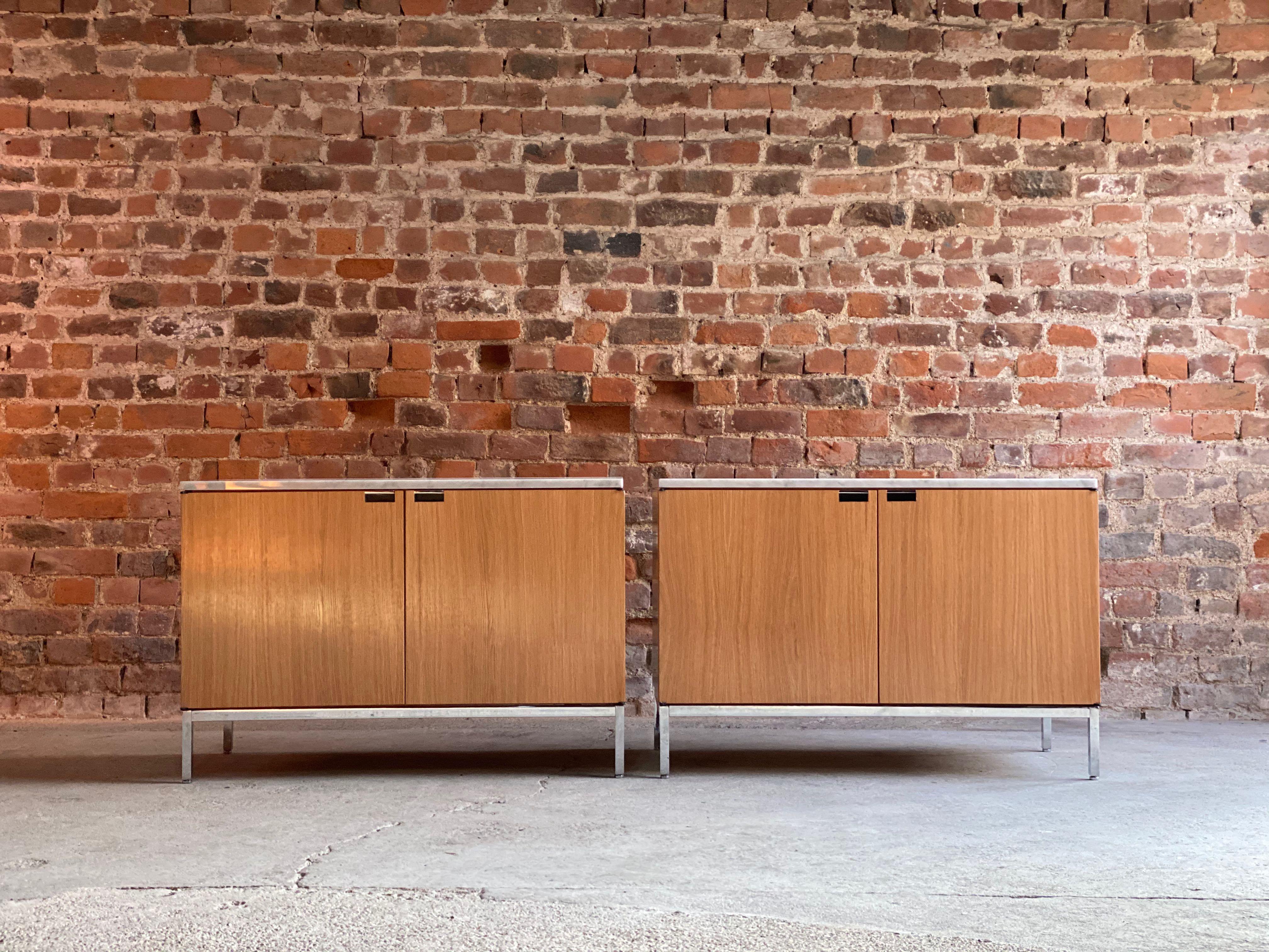 Florence Knoll Marble Credenza by Knoll Oak Two-Door, USA, circa 1970 5