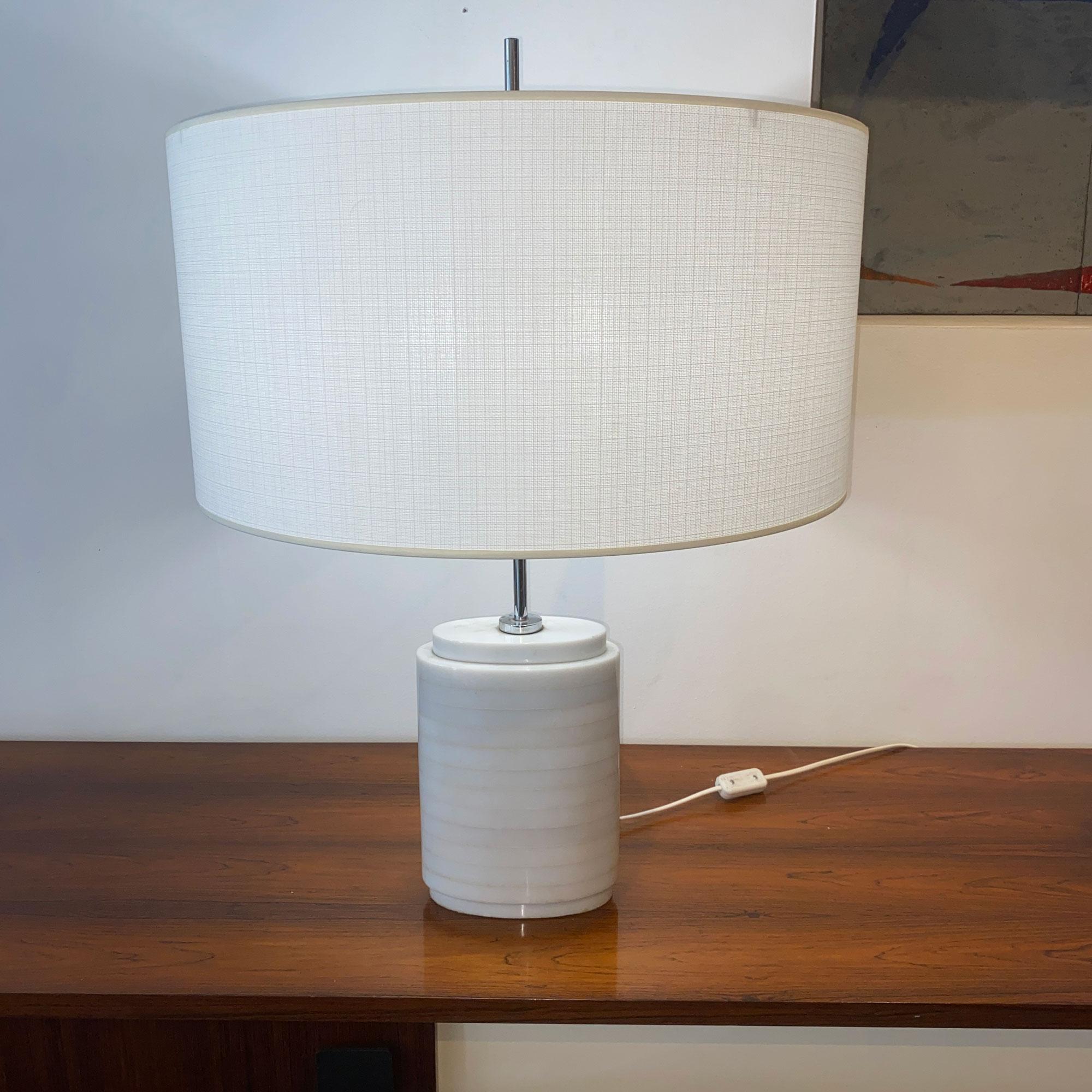 20th Century Florence Knoll marble lamp For Sale