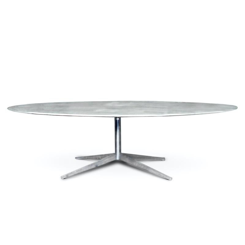 This largest version of the oval Florence Knoll’s iconic 2480 dining table is finished in Calacatta marble and rests on a heavy gauge chromed steel base with four splayed legs.

In good overall condition, two small chips to edge and chipping to the