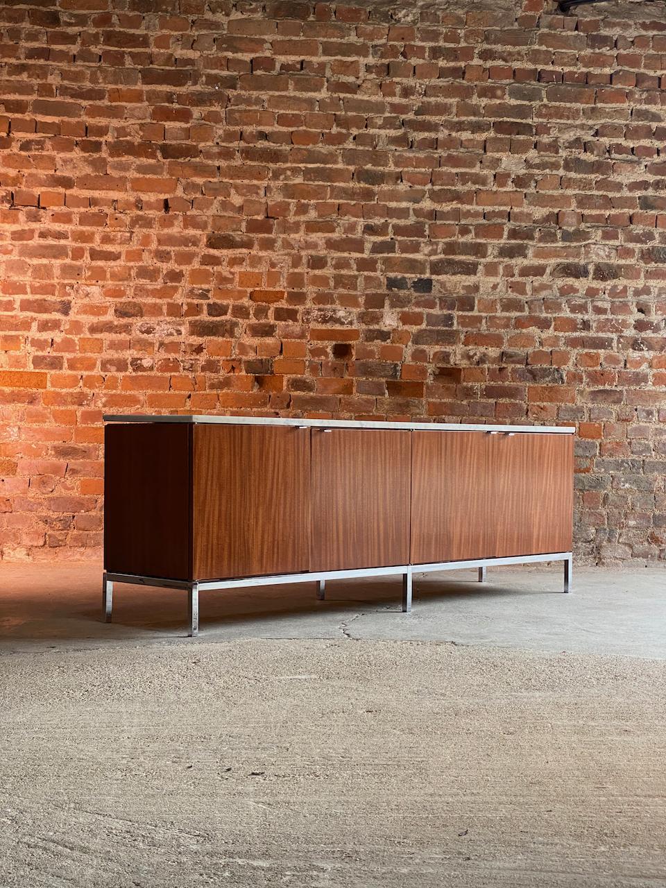 Florence Knoll Marble & Teak Credenza, USA, 1970s For Sale 4