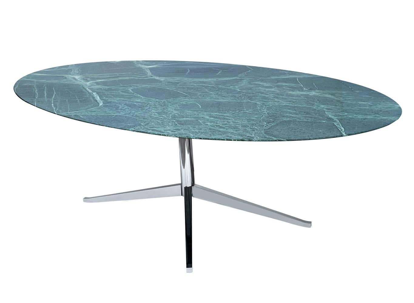 American Florence Knoll Mid-Century Modern Oval Green Verde Marble Dining Table or Desk