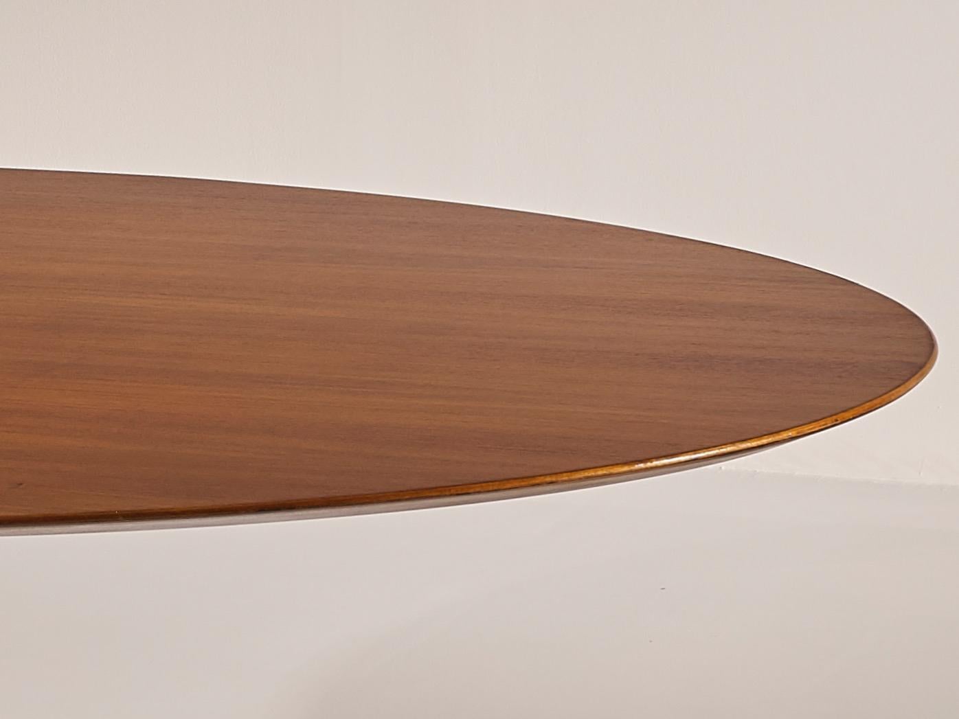  Florence Knoll Mid-Century Modern Oval Rosewood Table or Desk, 1960s 1