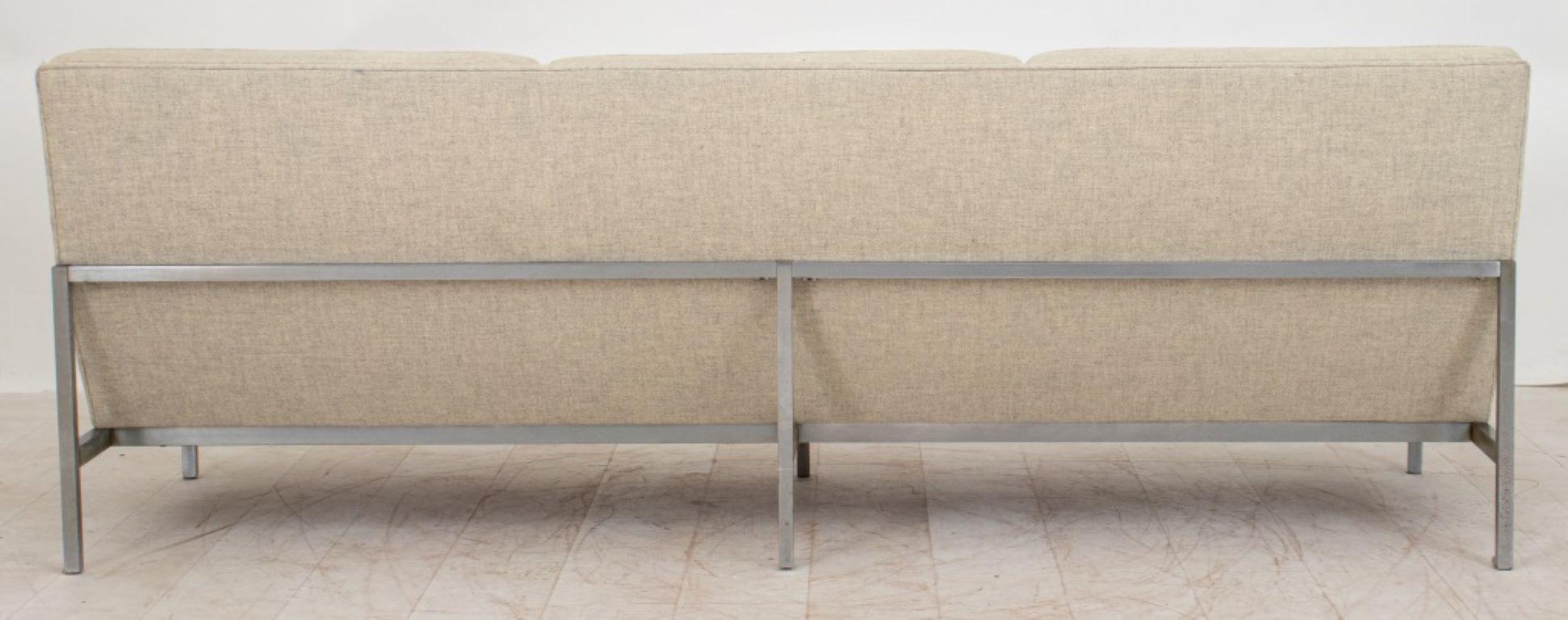 Florence Knoll Mid-Century Modern Sofa 1