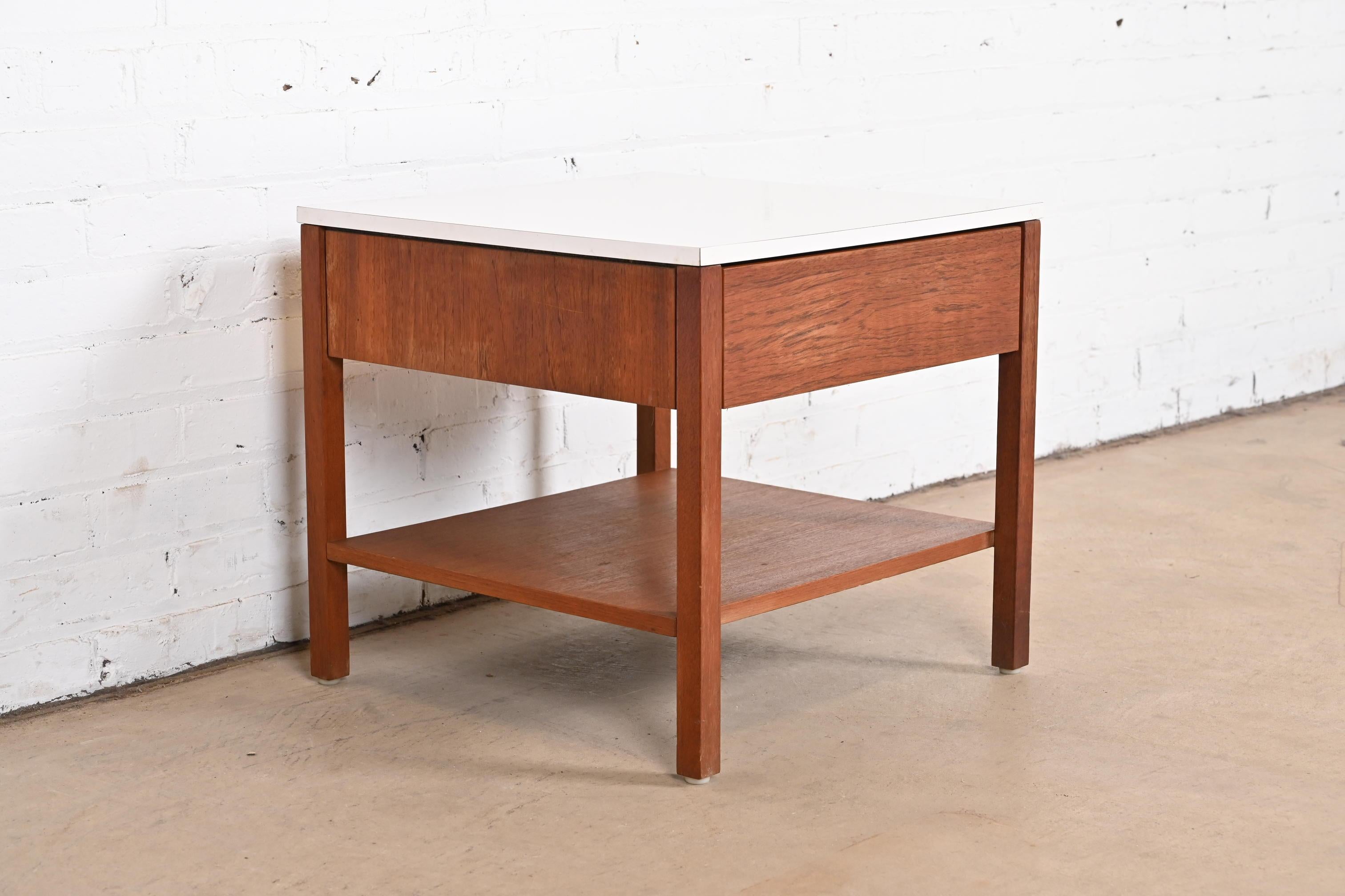 Laminate Florence Knoll Mid-Century Modern Walnut Nightstand or Side Table, circa 1960s
