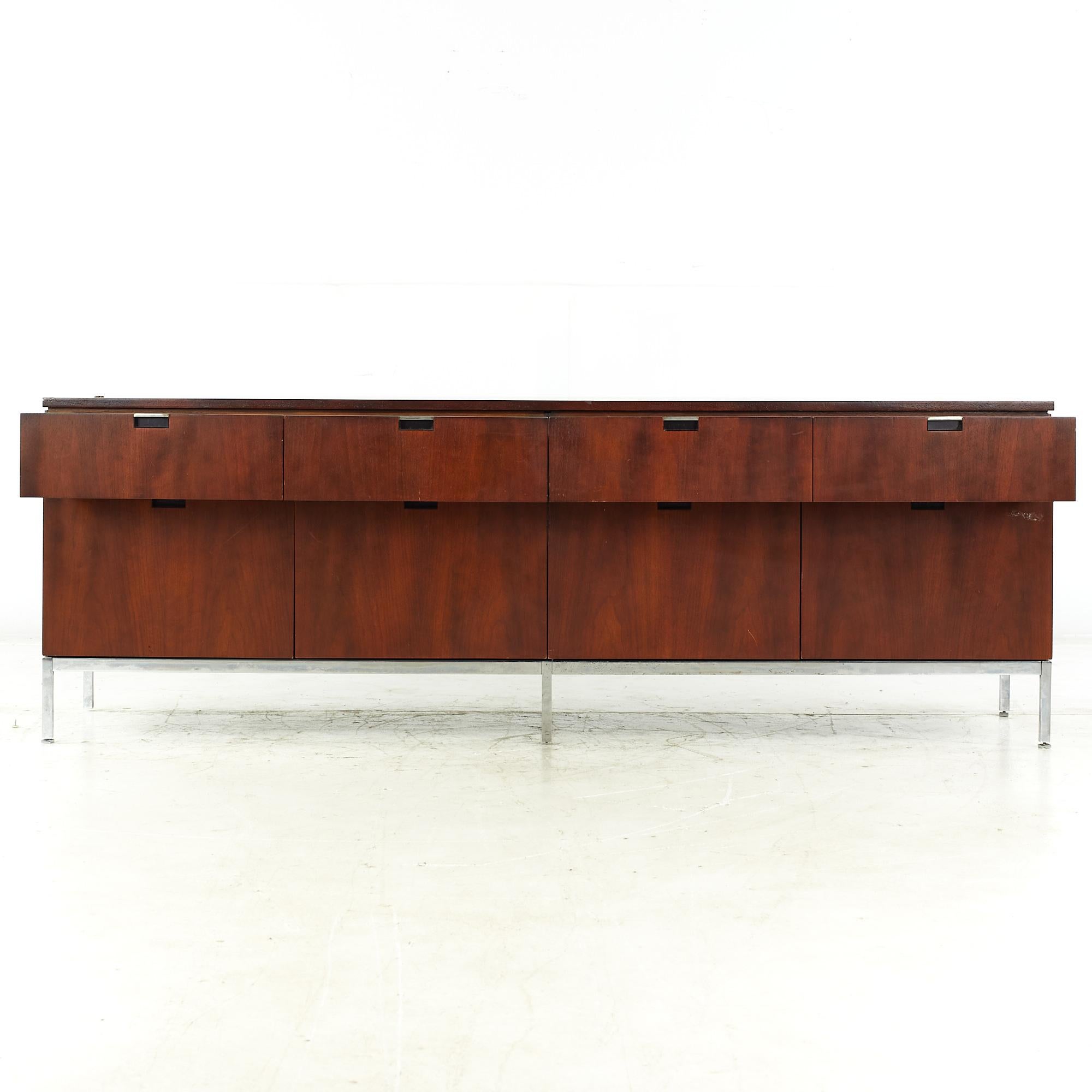 Florence Knoll Mid-Century Walnut and Chrome Credenza For Sale 4
