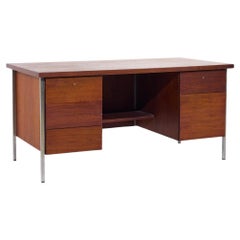 Florence Knoll Bureau de direction en noyer et chrome du milieu du siècle