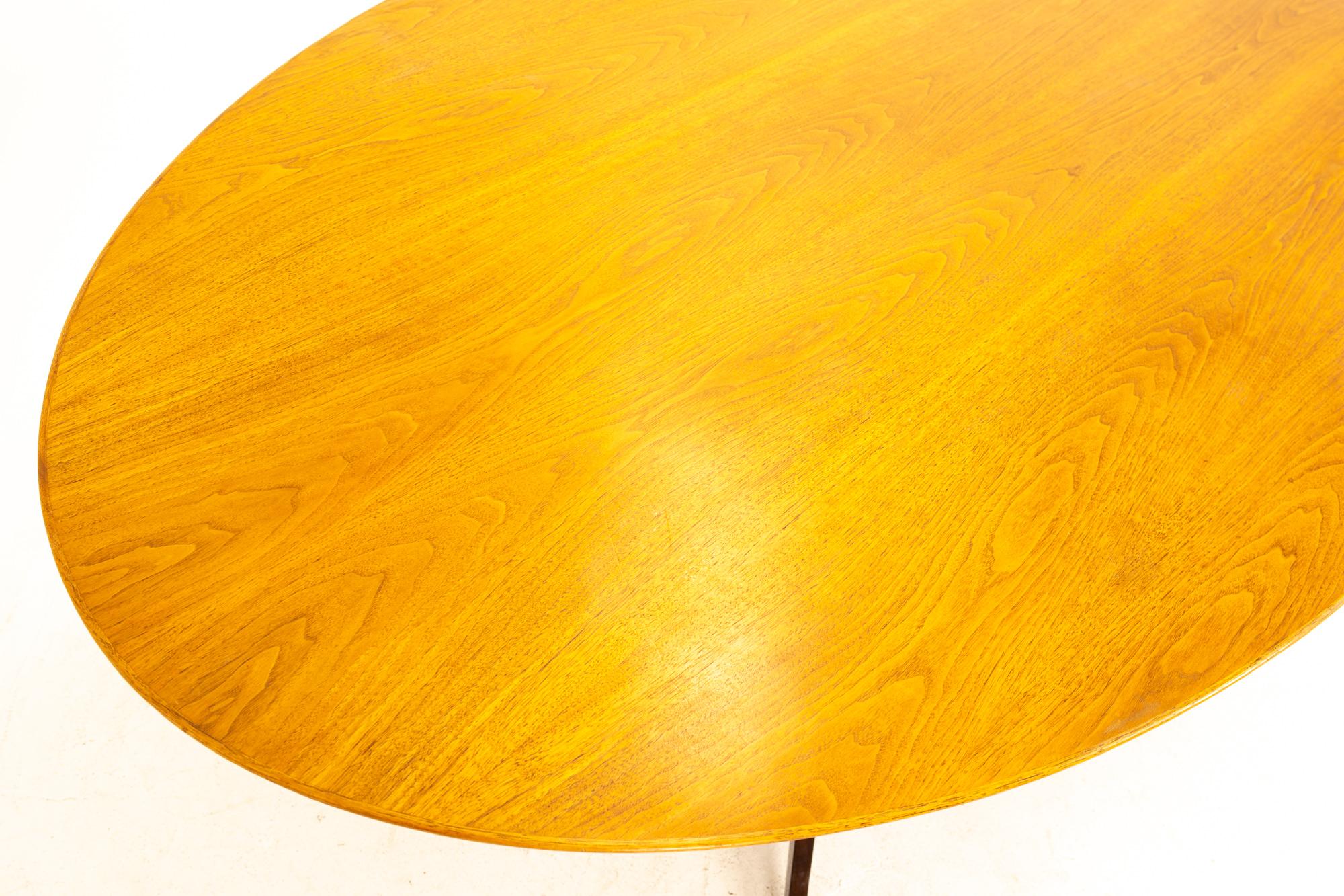 Florence Knoll Mid Century Walnut and Chrome Oval Dining Table In Good Condition In Countryside, IL