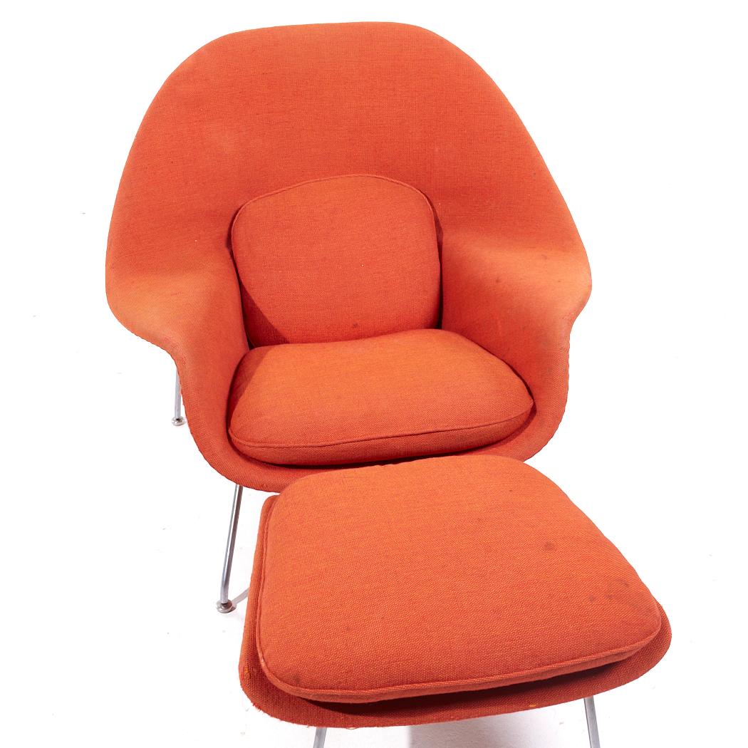 Eero Saarinen for Knoll Mid Century Womb Chair with Ottoman For Sale 2