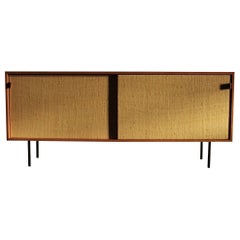 Florence Knoll 'Modell 116' Anrichte mit Eisenbeinen und Grasgewebe für Knoll, 1950er Jahre