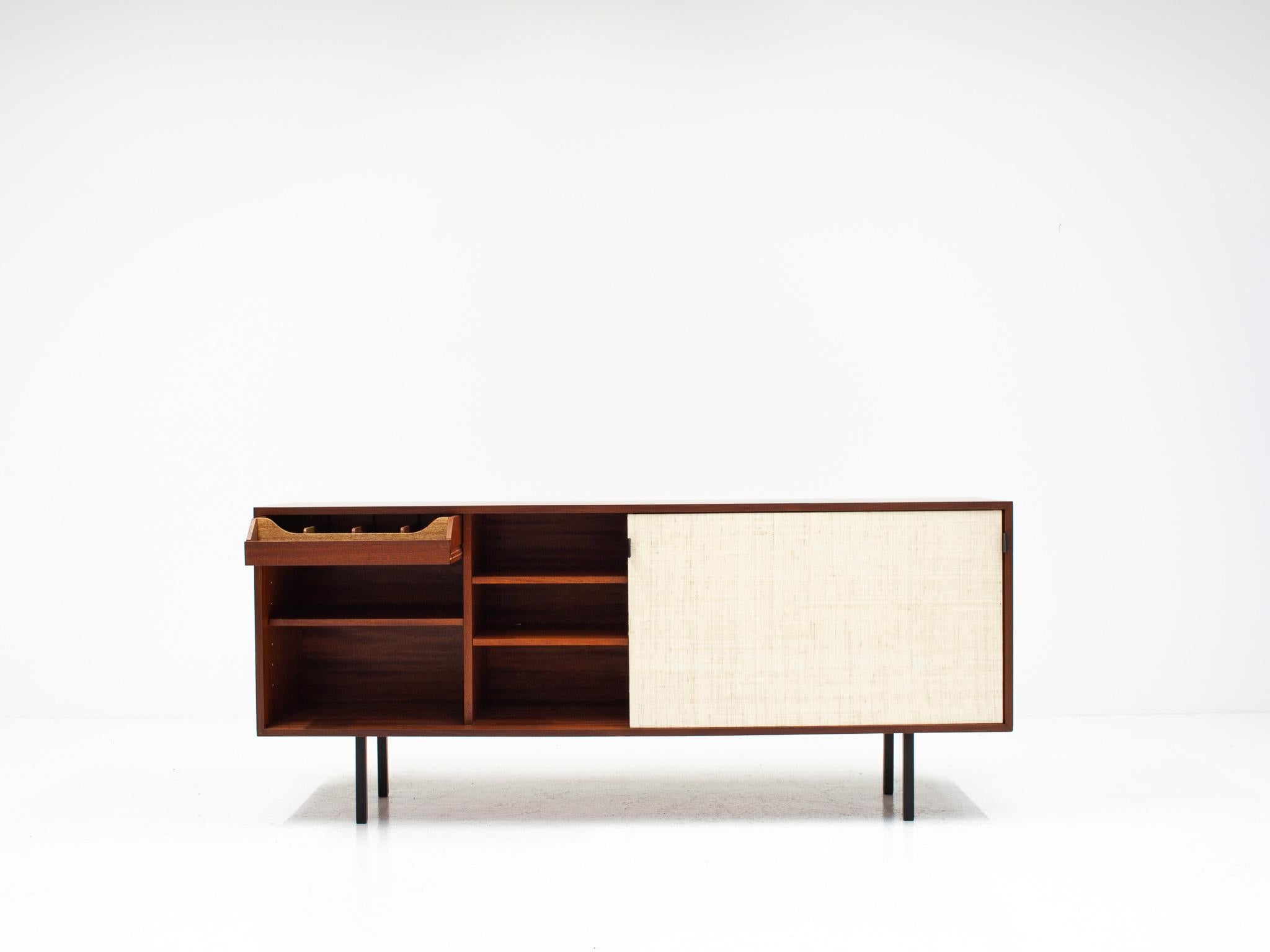 Florence Knoll Model 116 Sideboard Credenza for Knoll International, 1950s 1