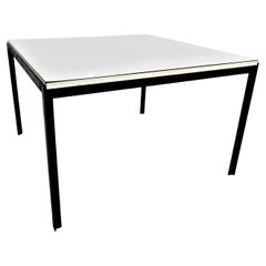 Florence Knoll Moderner T-Bar-Couchtisch mit weißer Mica-Platte und schwarzem Eisenrahmen