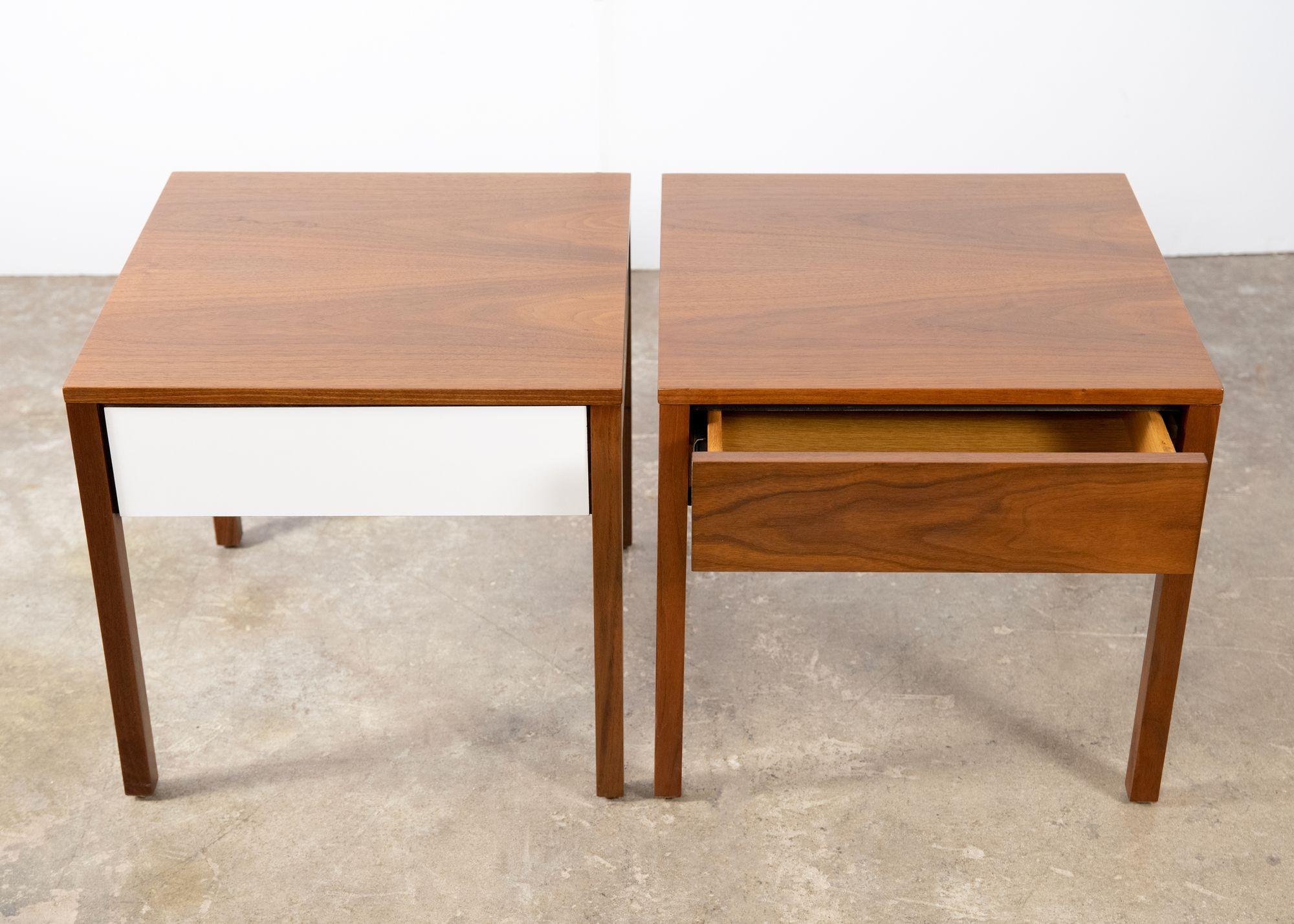 Florence Knoll Nightstands in Walnut for Knoll Associates Early Production 7