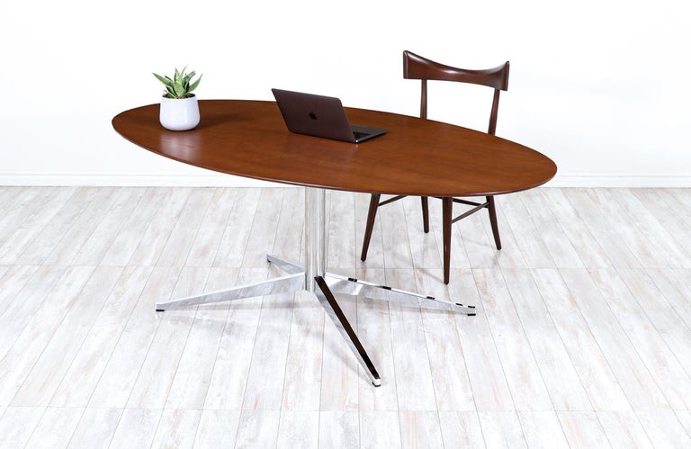 Polished Florence Knoll Oval Desk / Dining Table for Knoll Inc. For Sale