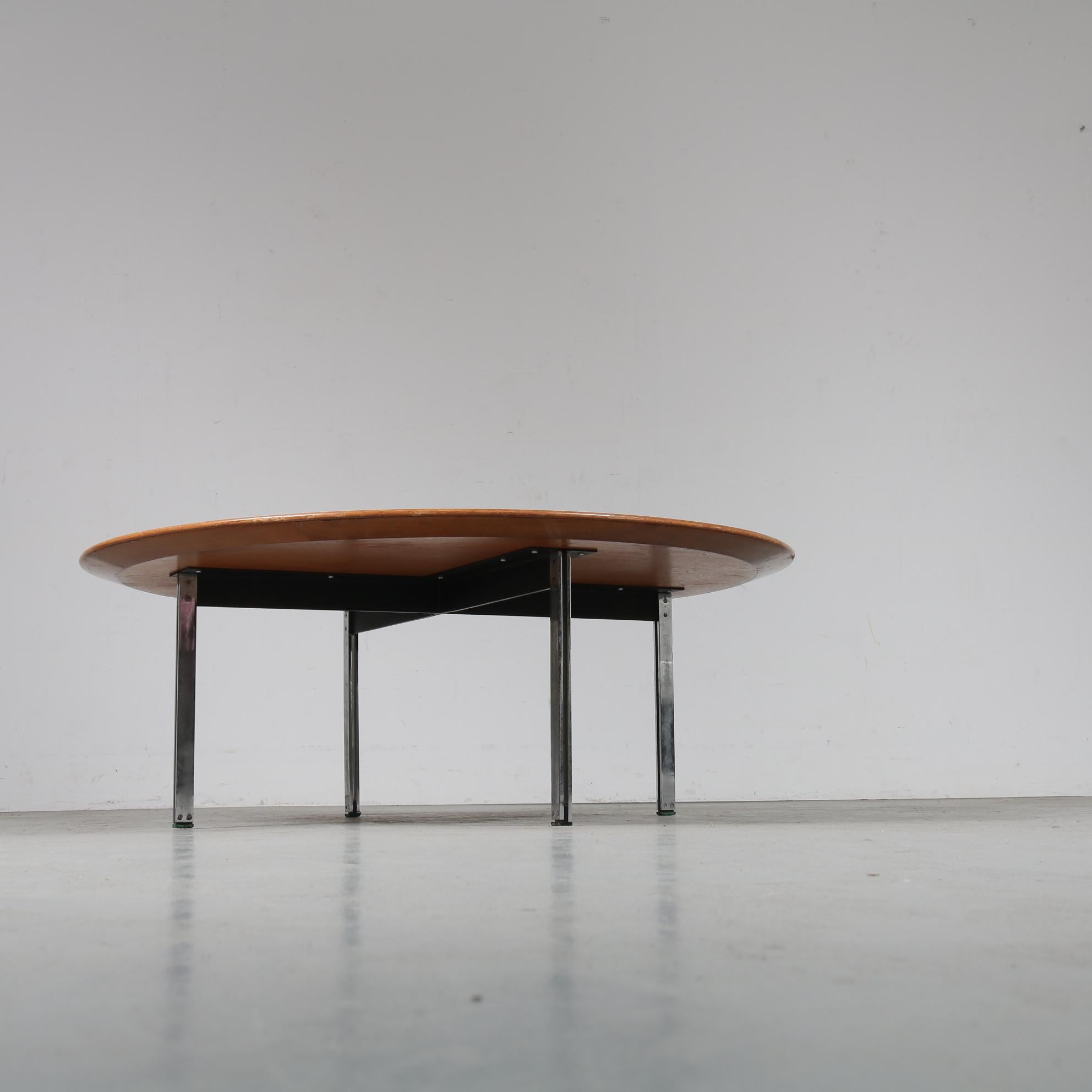 Mid-Century Modern Florence Knoll Parallel Bar Coffee Table, USA, 1950