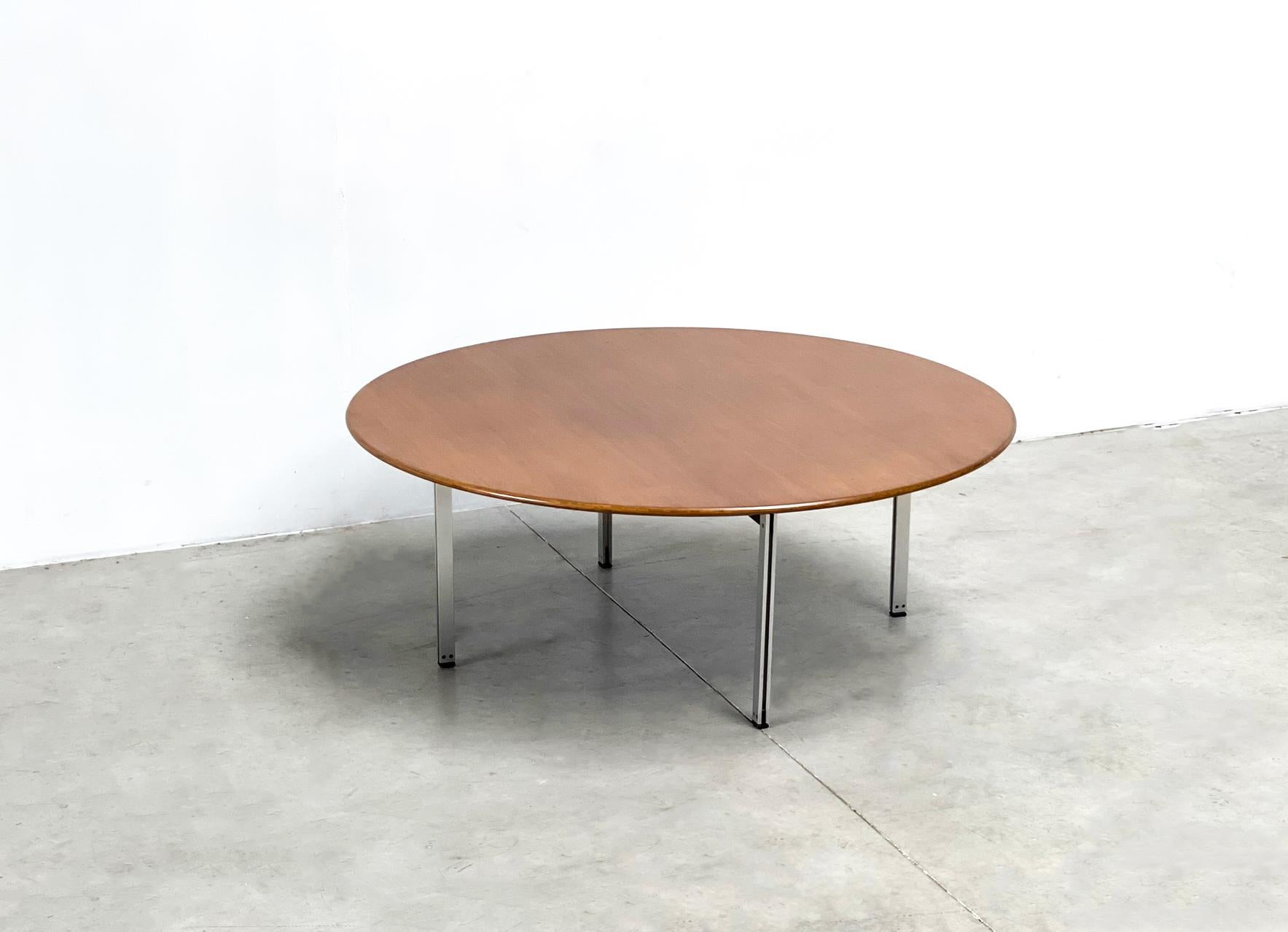 Florence Knoll Parallel coffee table 1