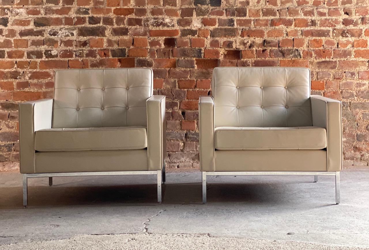 Florence Knoll Relax Leather Armchairs 1-Place Pair by Knoll Studio, USA 1