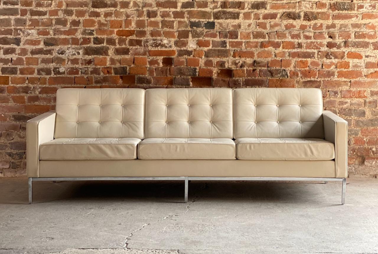 Florence Knoll Relax leather three-seat sofa by Knoll Studio

Stunning Florence Knoll for Knoll Studio Relax leather three-seat sofa, the chrome frame supporting the finest cream Spinneybeck ivory leather button upholstered seats, this is an