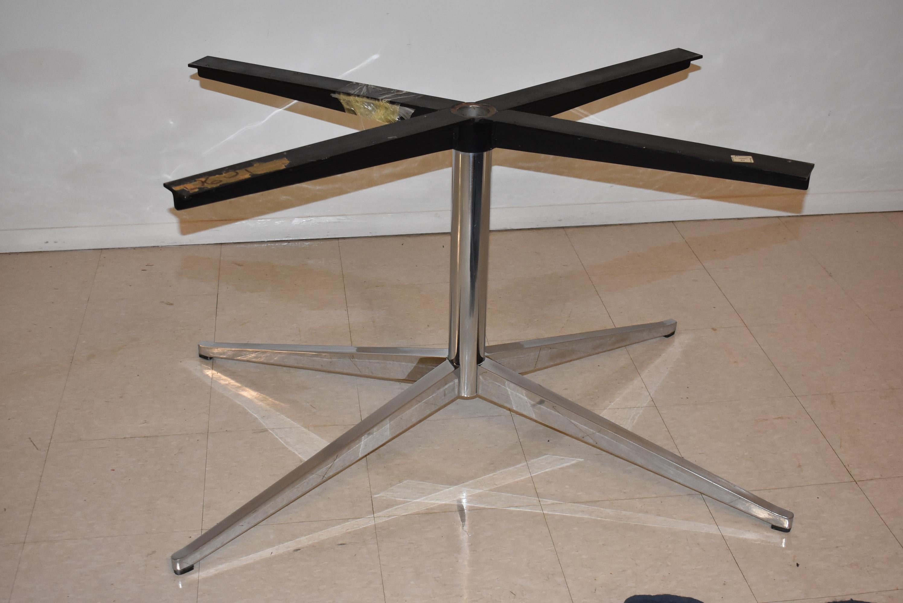 Florence Knoll Table de conférence pour salle à manger en bois de rose, 96