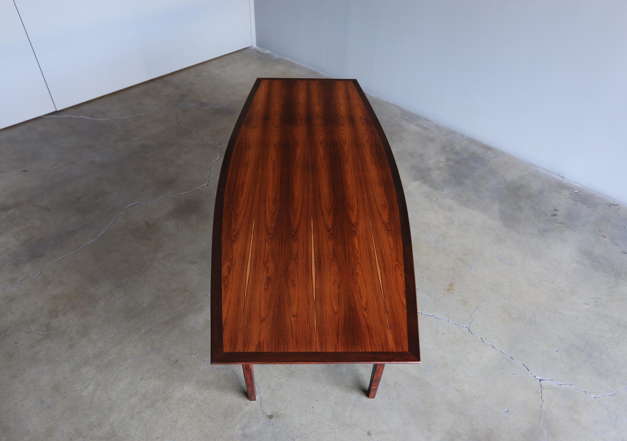 American Florence Knoll Rosewood Dining Table Distributed by FORMA Brazil,  circa 1960 