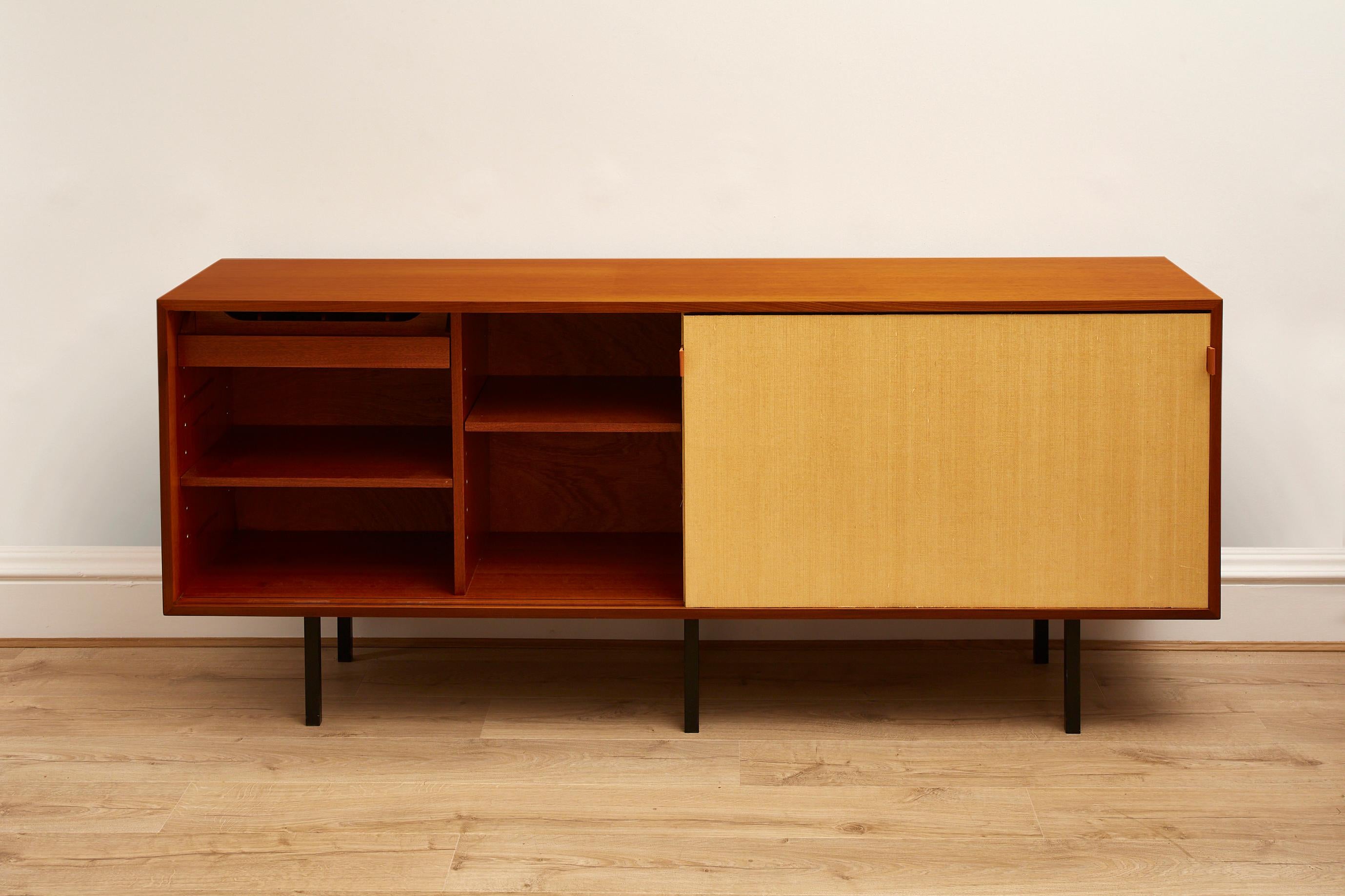 Mid-Century Modern Florence Knoll Seagrass Sideboard Credenza Mod. 116 Knoll International, 1950s 