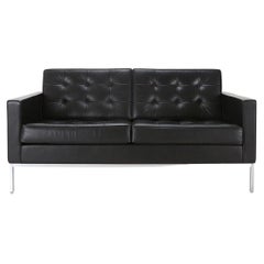 Florence Knoll banquette