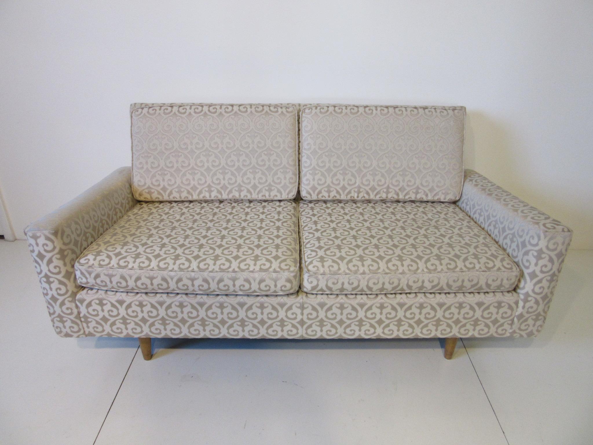 Fabric Florence Knoll Settee / Loveseat by Knoll