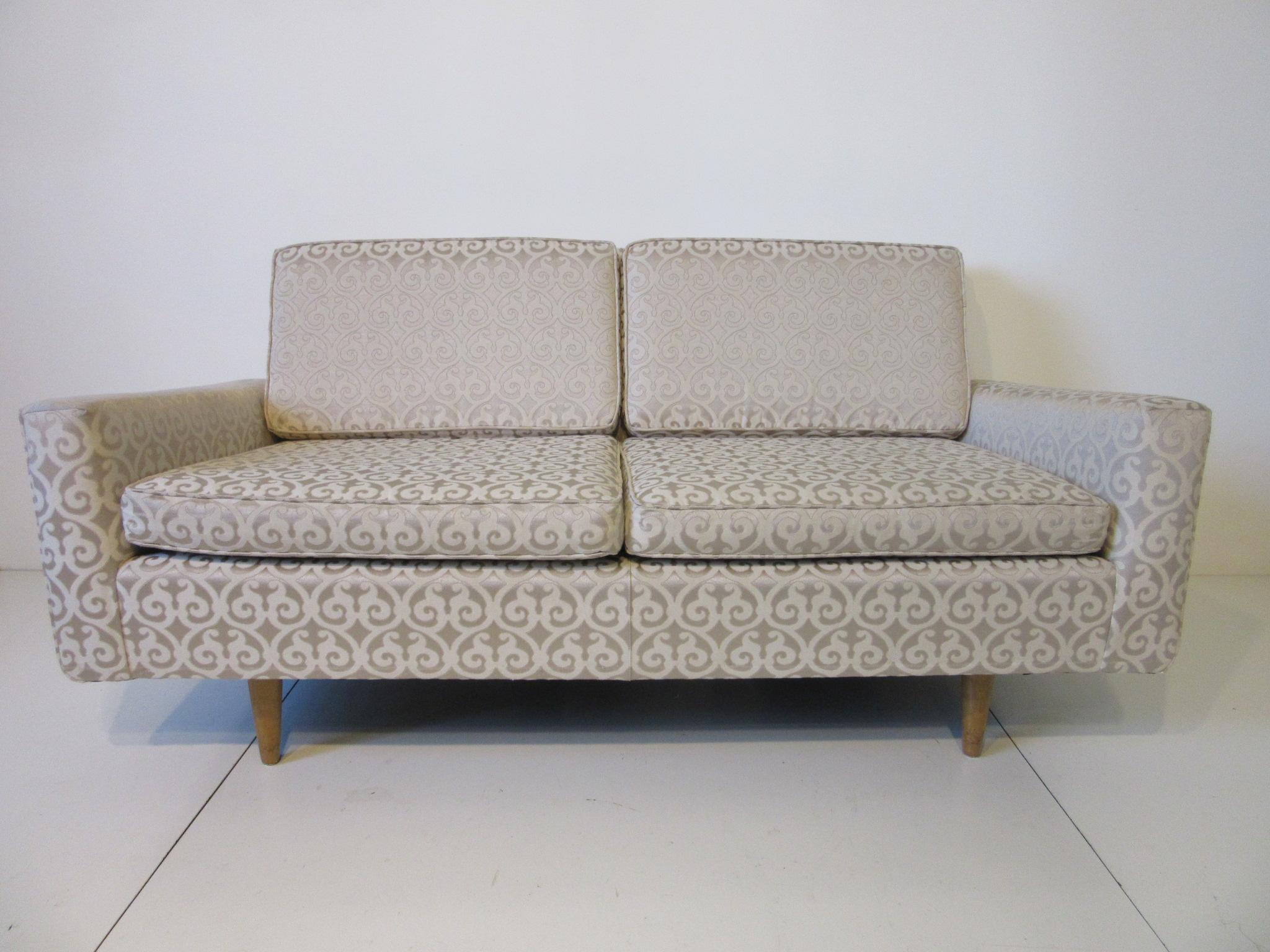 Florence Knoll Settee / Loveseat by Knoll 1