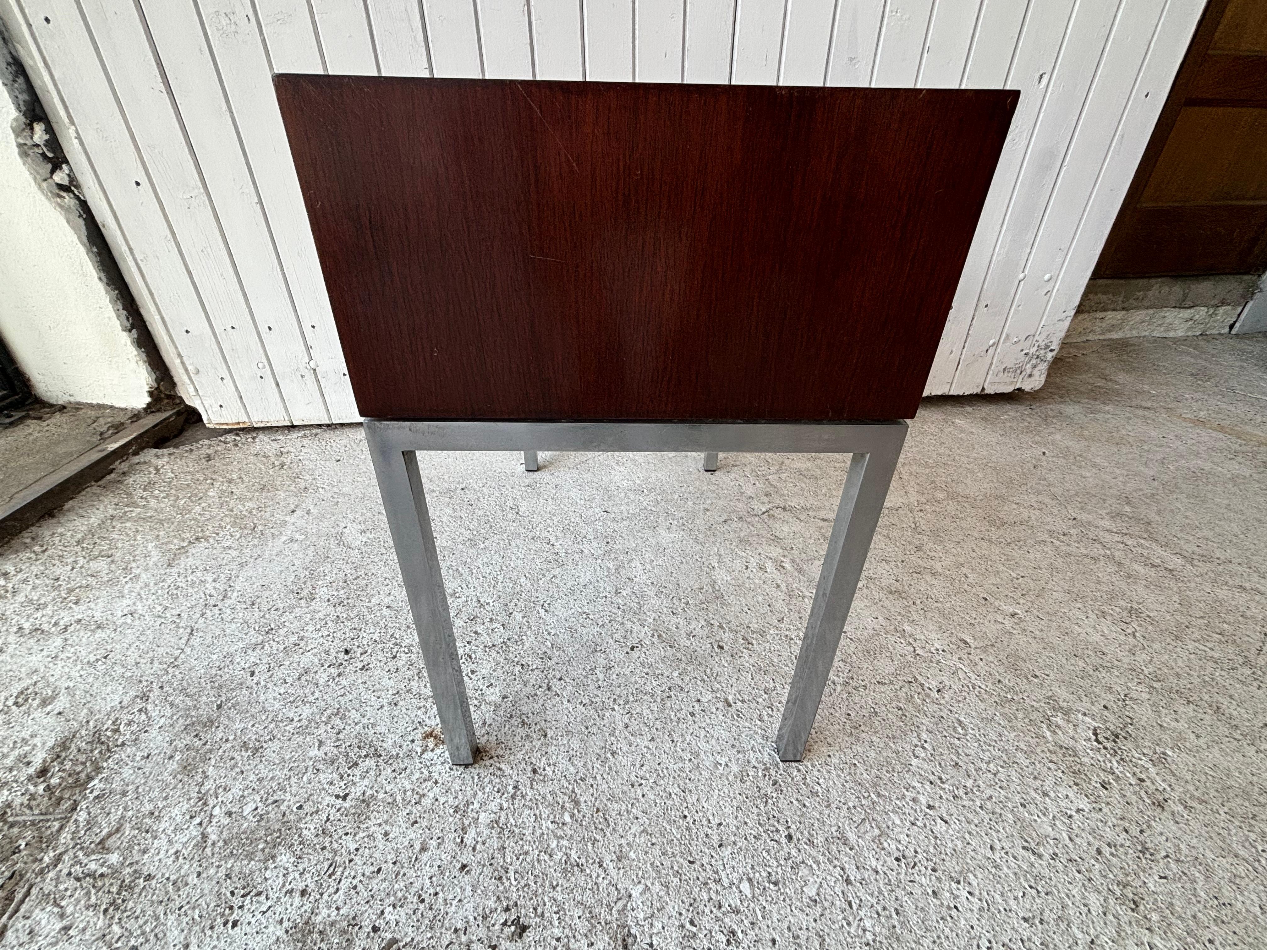 Florence Knoll Beistelltisch für Knoll International 1970er Jahre im Zustand „Gut“ im Angebot in PÉZENAS, FR