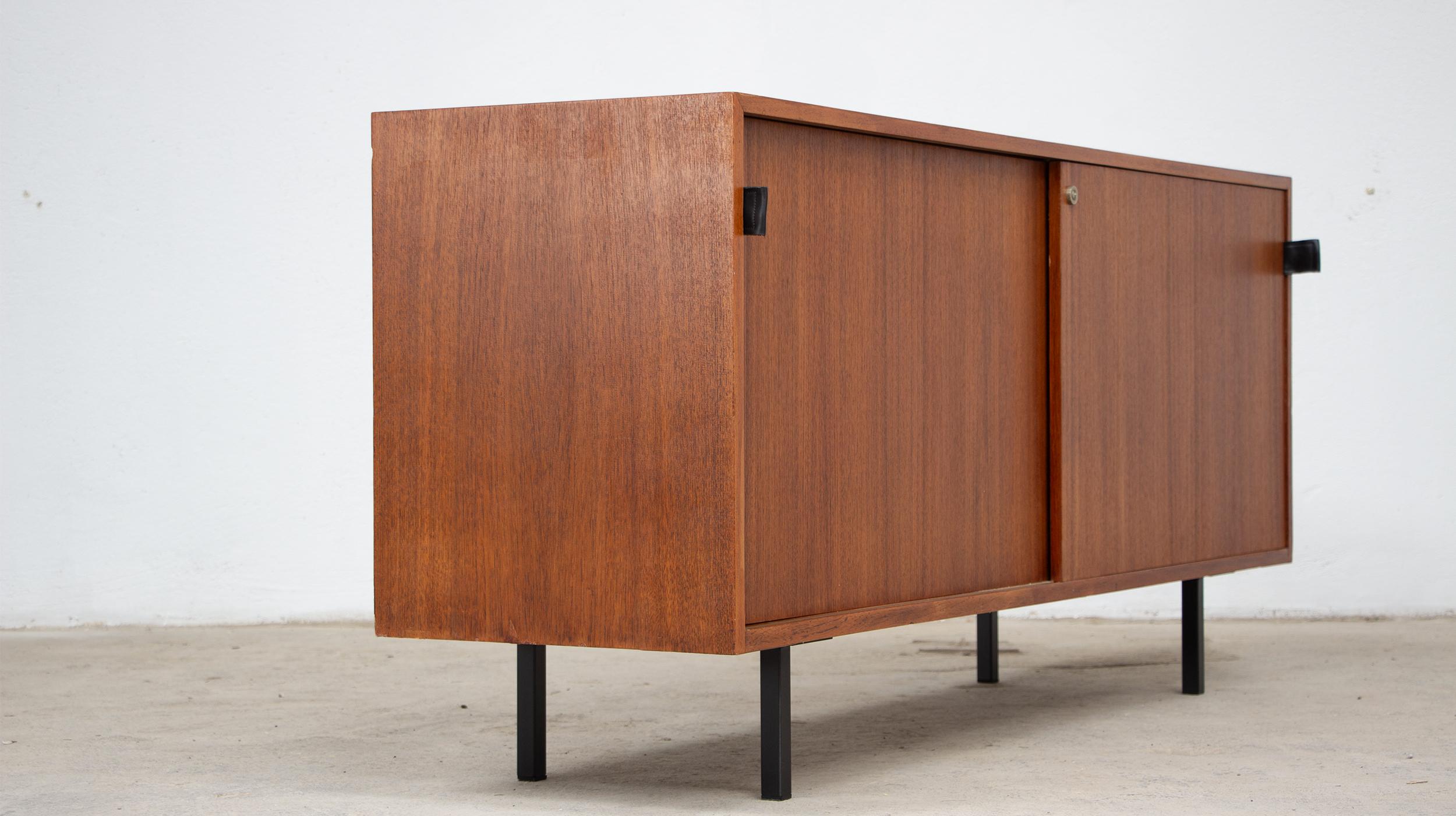 Enfilade Florence Knoll Bon état - En vente à LYON, FR