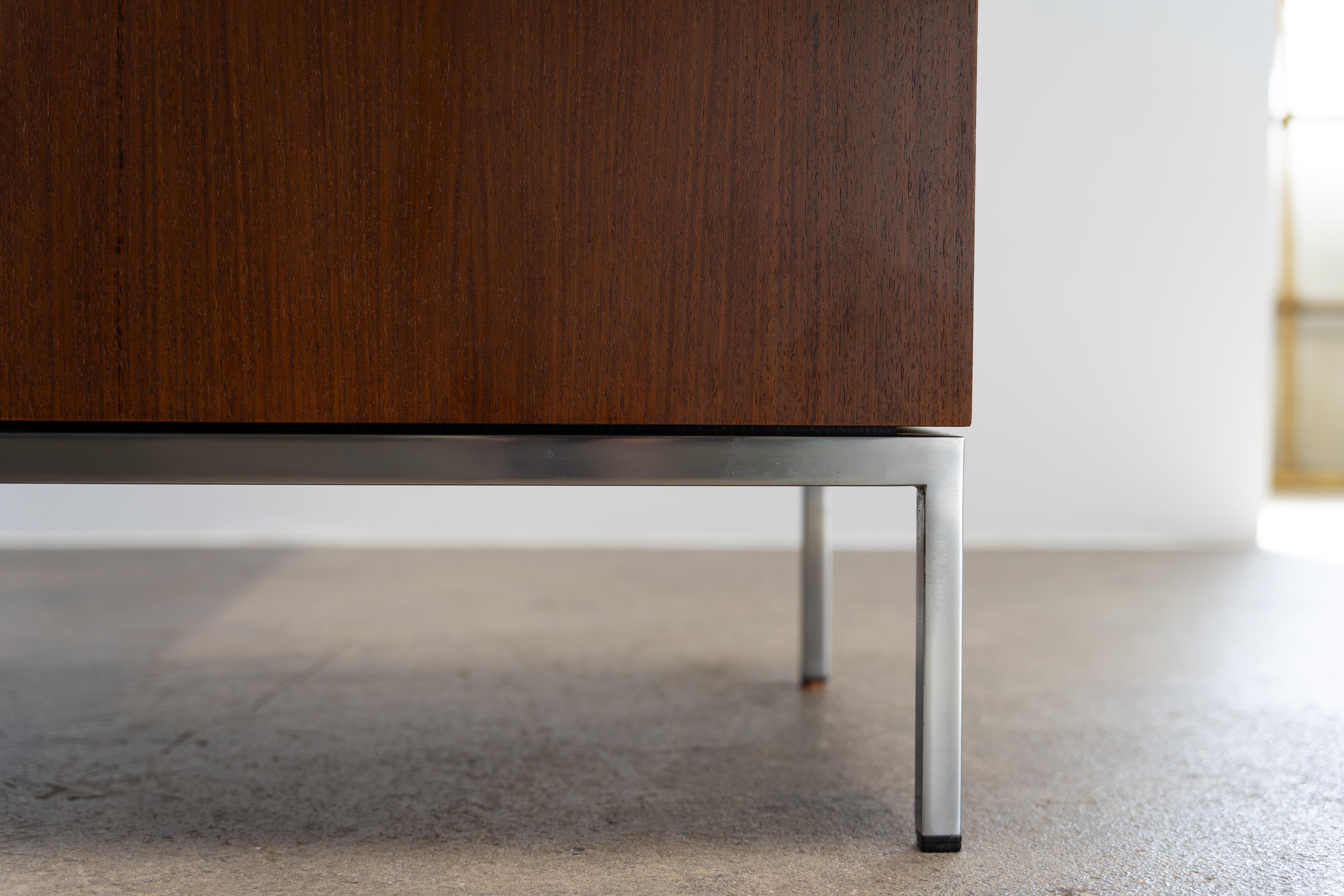 Florence Knoll - Credenze in palissandro indiano e marmo di Carrara, design 1954 in vendita 6