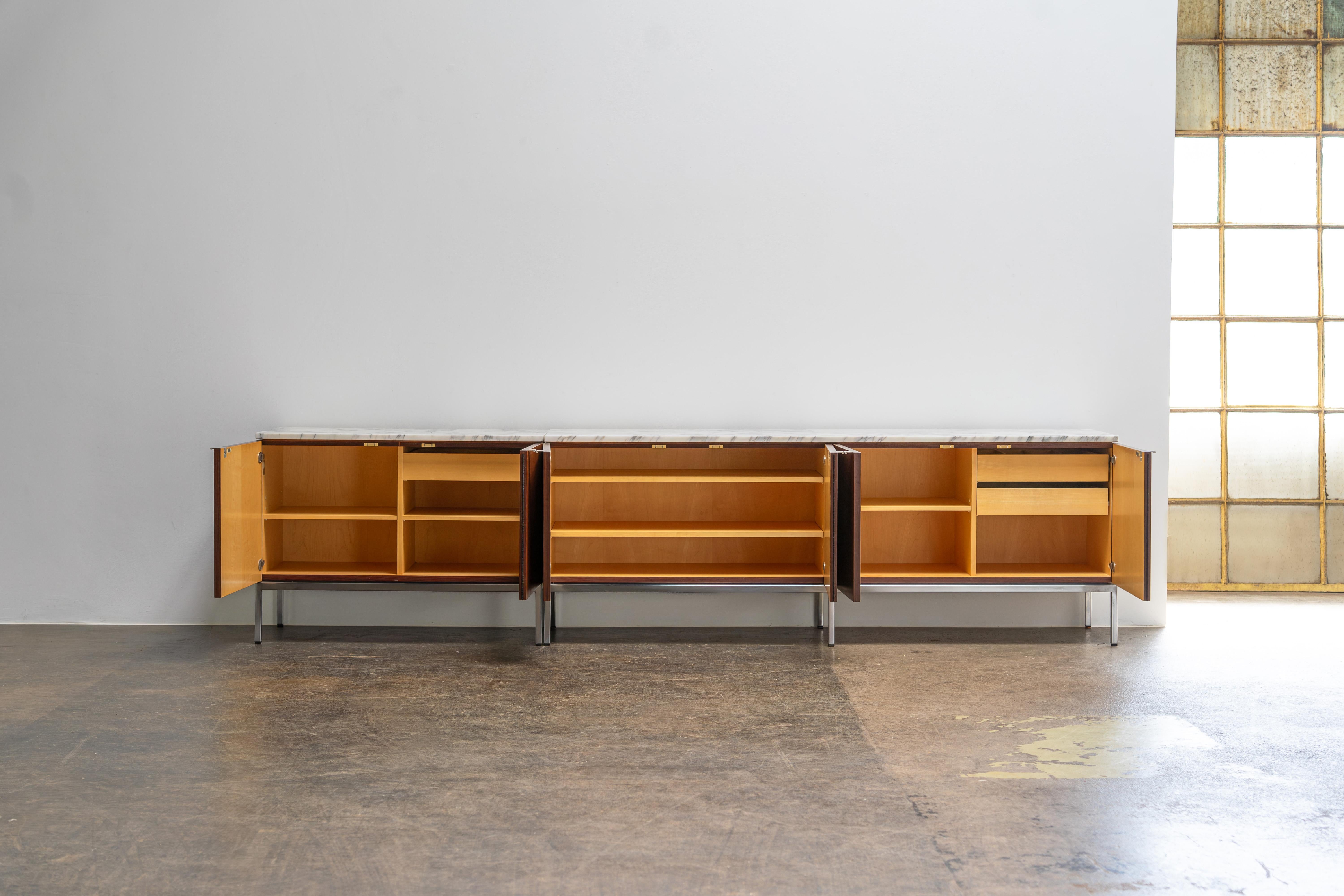 Florence Knoll - Credenze in palissandro indiano e marmo di Carrara, design 1954 in vendita 7