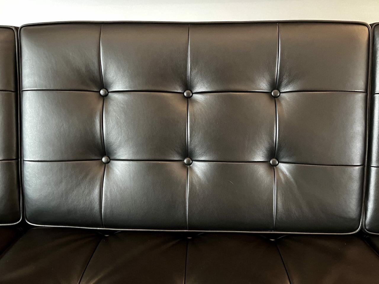 Canapé Florence Knoll en cuir noir 'Sabrina' - Occasion rare (2012) en vente 6