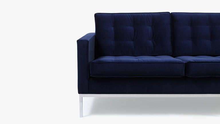 Florence Knoll Sofa in Navy Velvet In Good Condition In Wilton, CT
