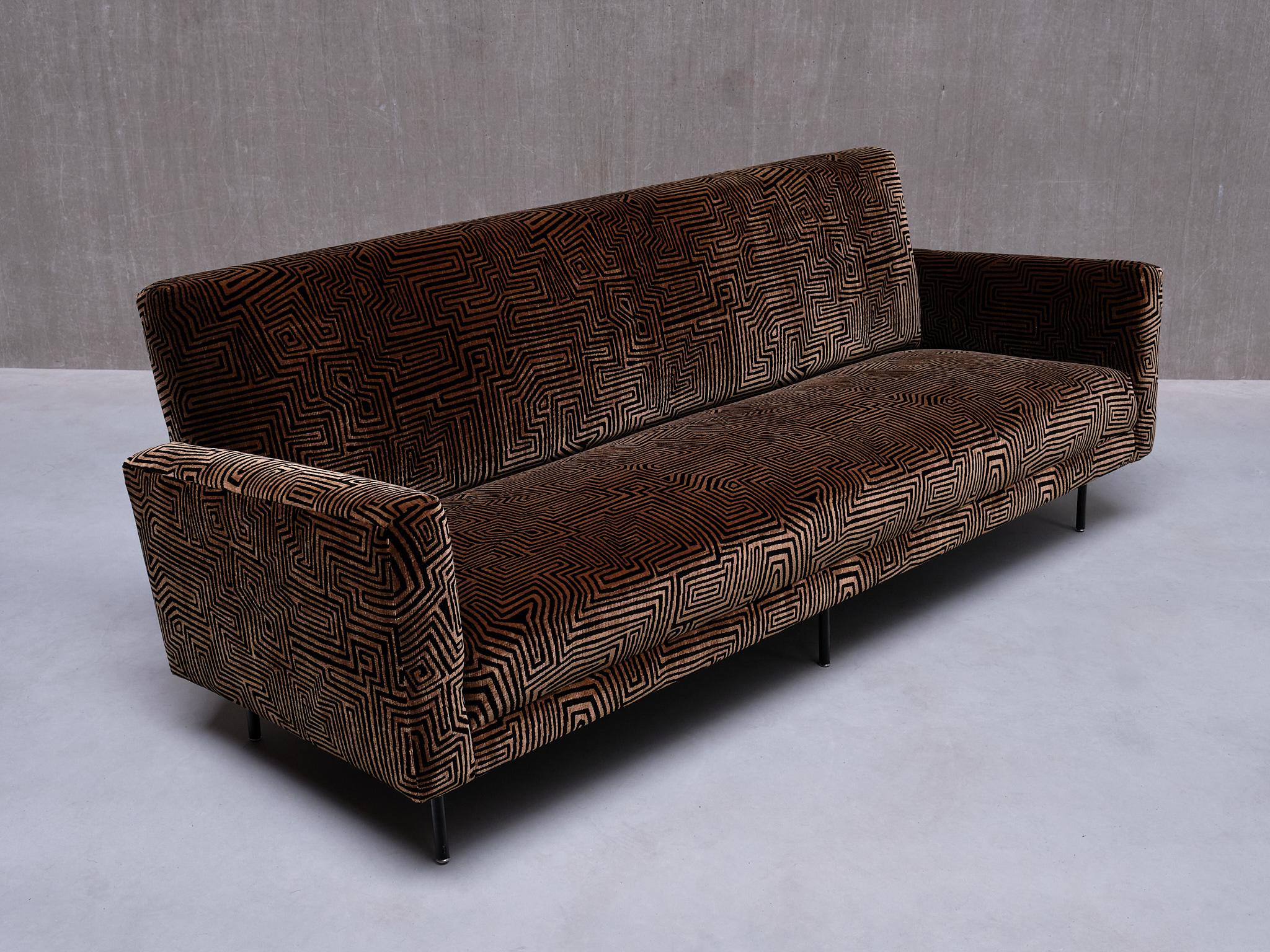 Milieu du XXe siècle Canapé Florence Knoll en velours Jacquard Dedar à motifs, De Coene, Belgique, années 1950 en vente